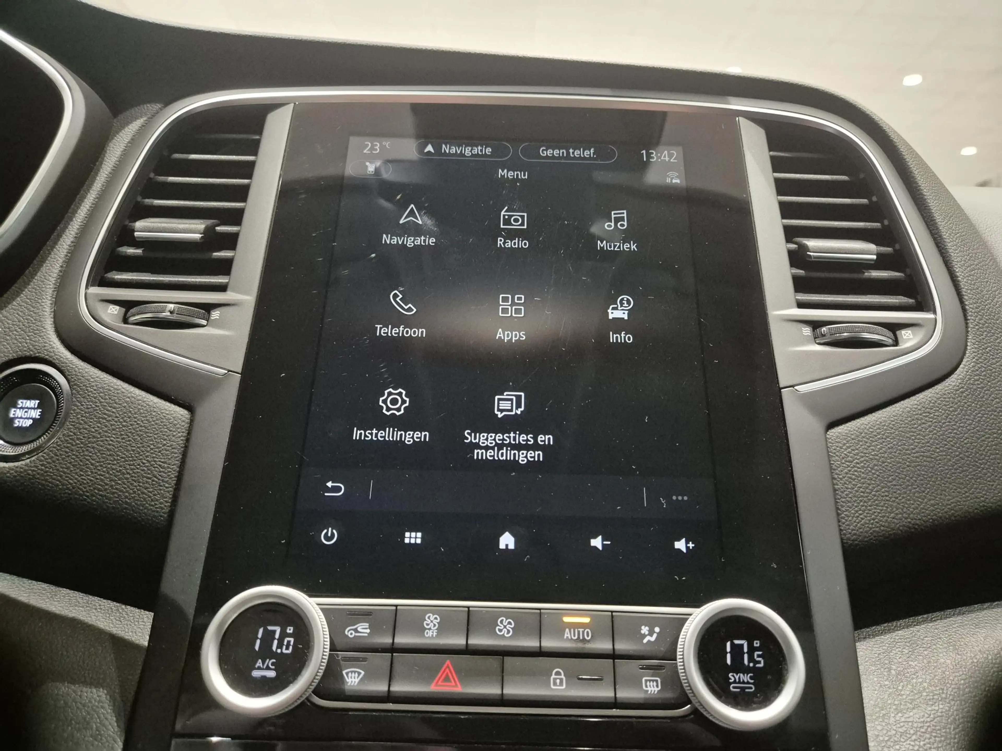 Renault Megane Estate 1.3 TCe 140 Techno | Trekhaak | Apple CarPl — photo 10