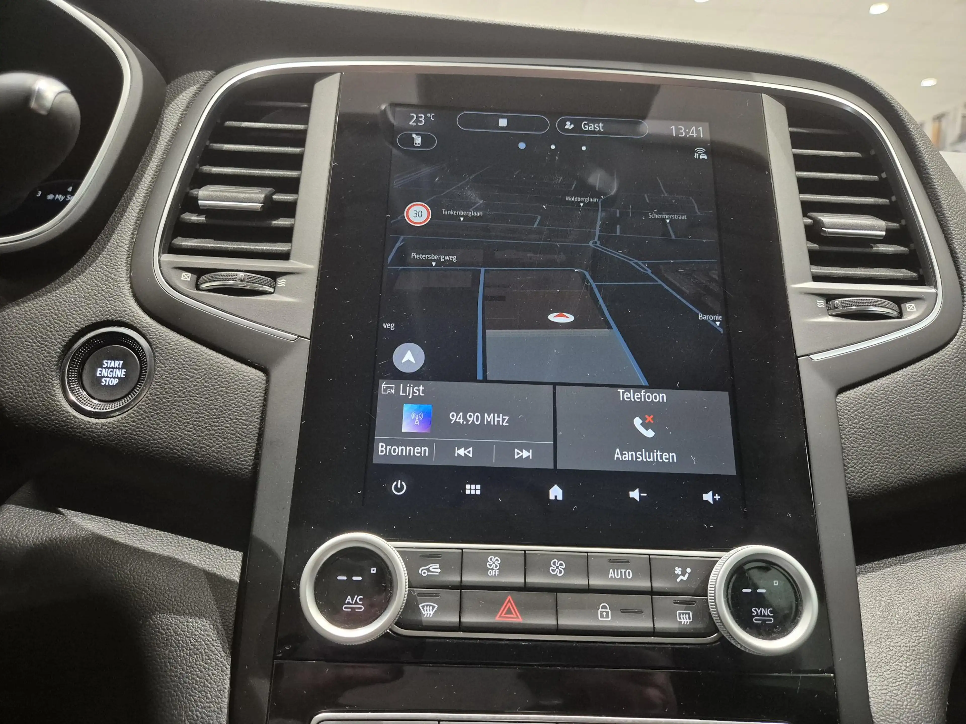 Renault Megane Estate 1.3 TCe 140 Techno | Trekhaak | Apple CarPl — photo 11