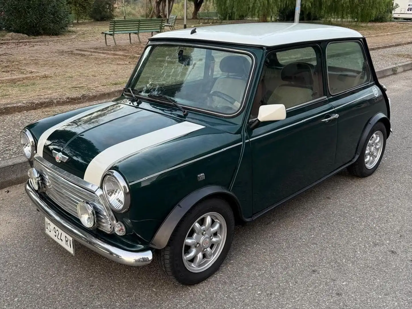 MINI 1300 " Conto vendita" Mini 1.3 Cooper Sports Pack O.S. Grün - 1