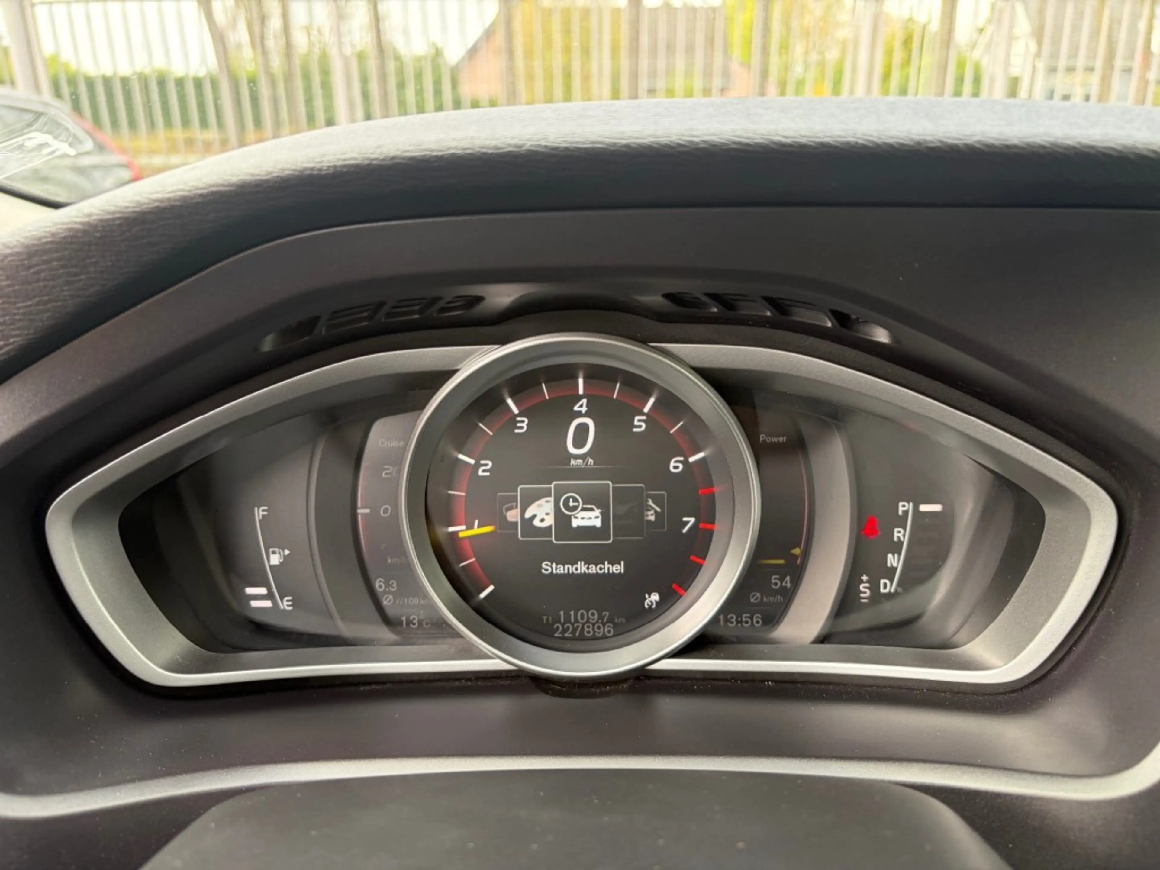 Volvo V40 Cross Country T3 Nordic+ Adapt. Cruise — photo 13