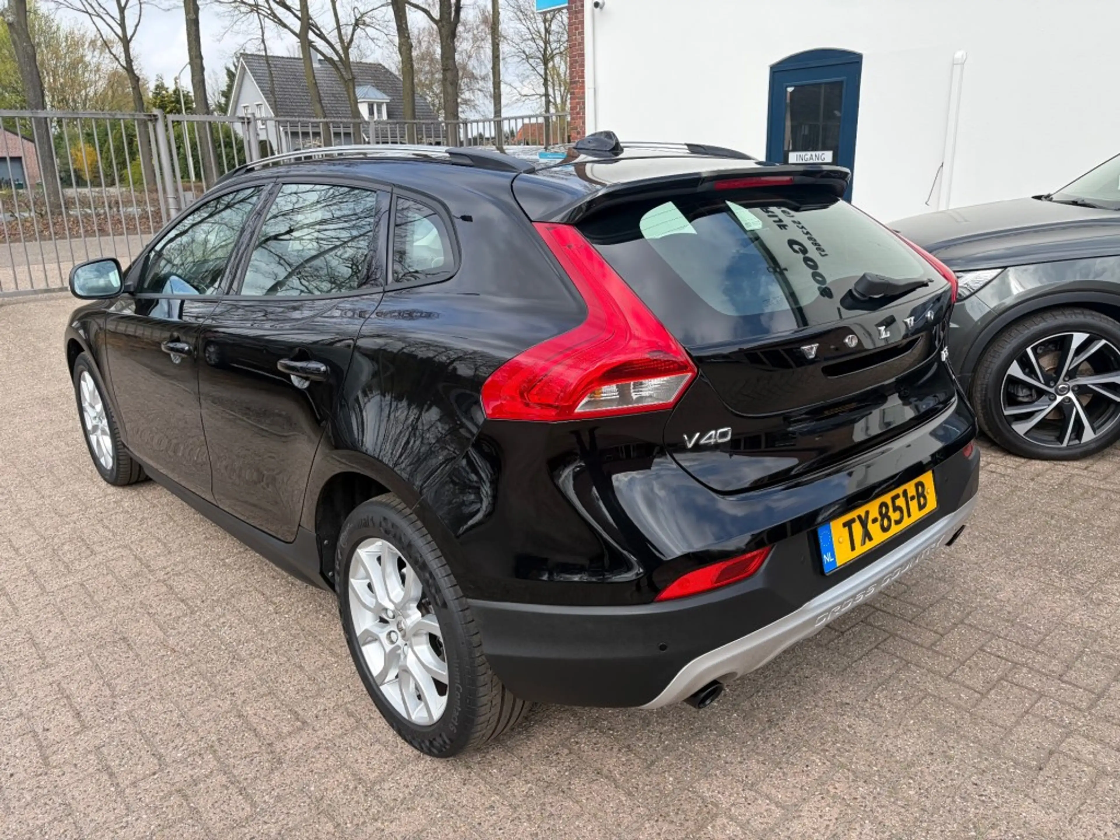 Volvo V40 Cross Country T3 Nordic+ Adapt. Cruise — photo 6