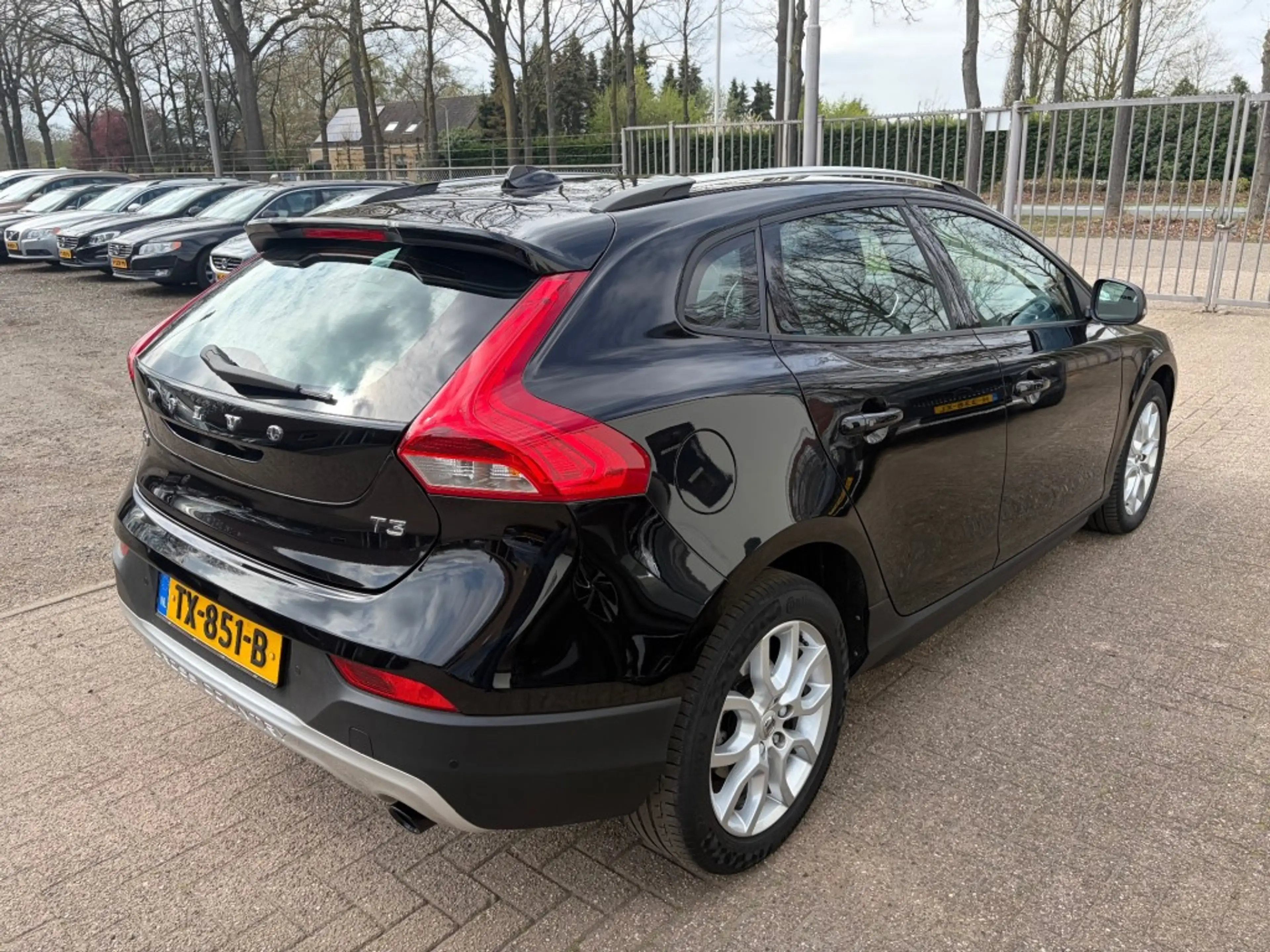 Volvo V40 Cross Country T3 Nordic+ Adapt. Cruise — photo 4
