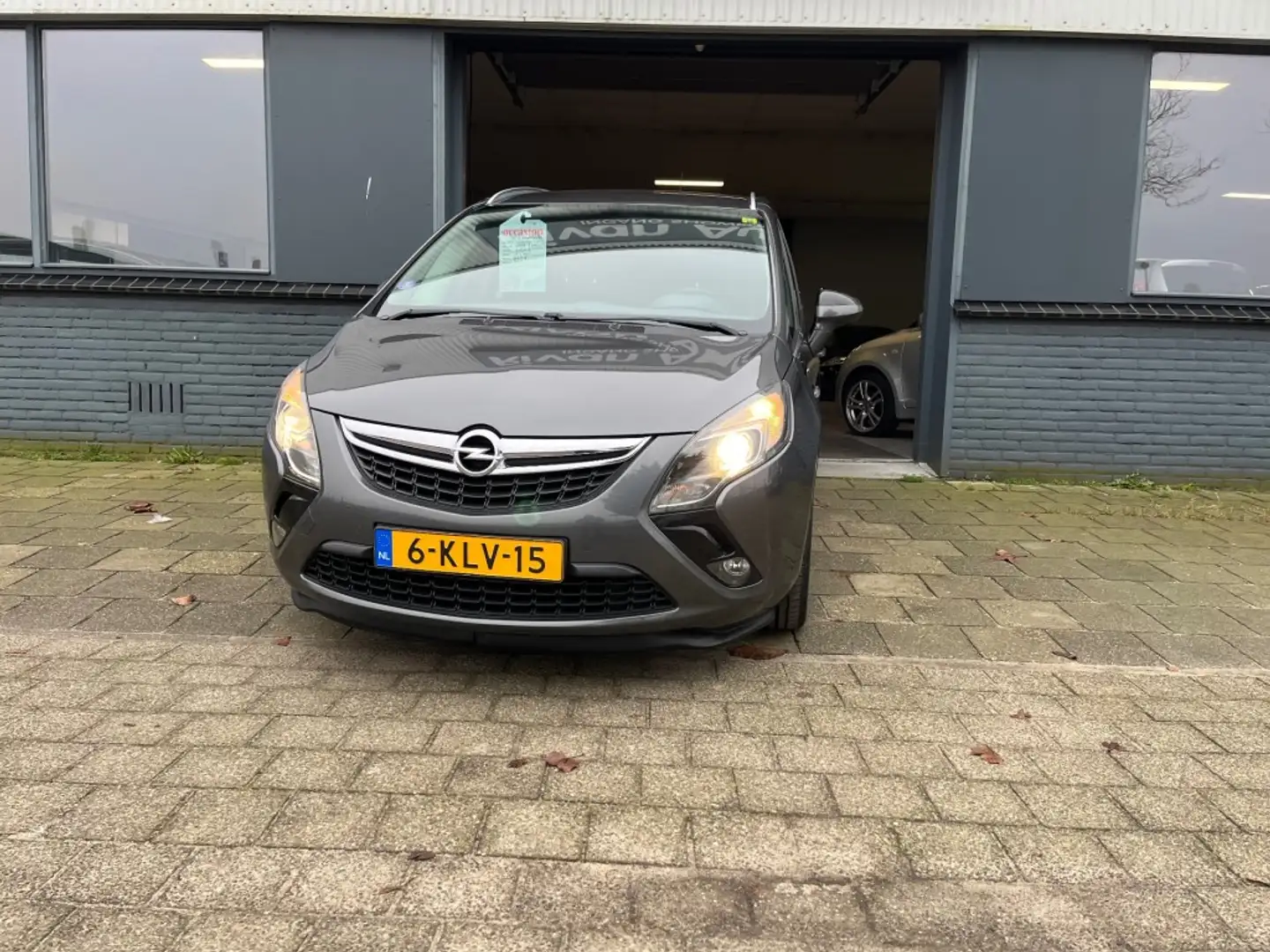 Opel Zafira 1.4 COSMO 7P. Grijs - 2