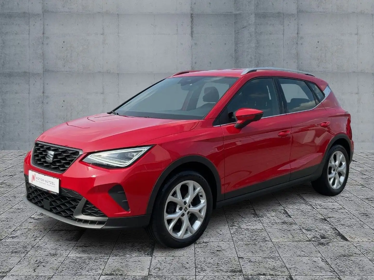 SEAT Arona 1.0TSI FR-LINE LED+NAV+APP+ACC+SHZ+PDC+AHK Rot - 2