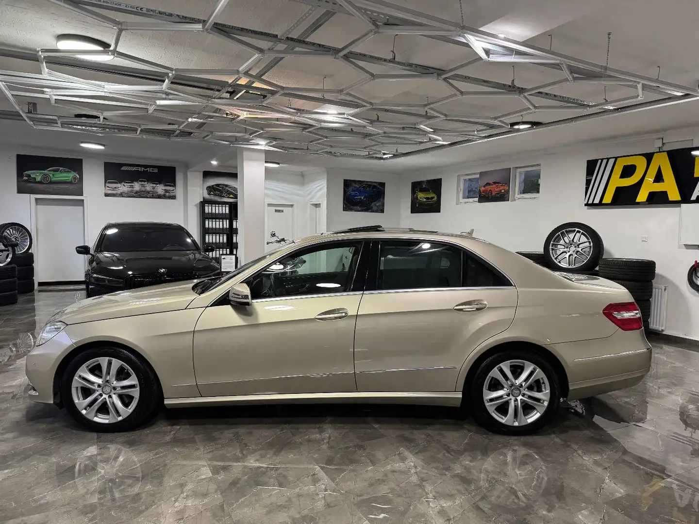 Mercedes-Benz E 350 Lim BlueEfficiency Keyless Xenon Heckrollo Beige - 2