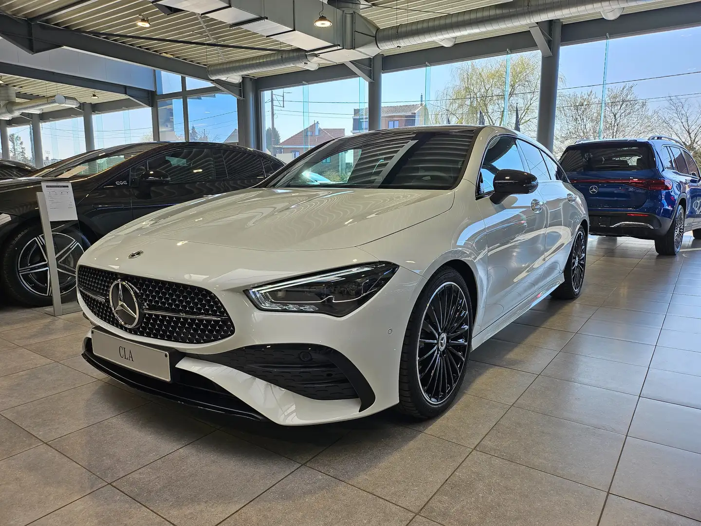 Mercedes-Benz CLA 200 d Shooting Brake AMG Line Wit - 1