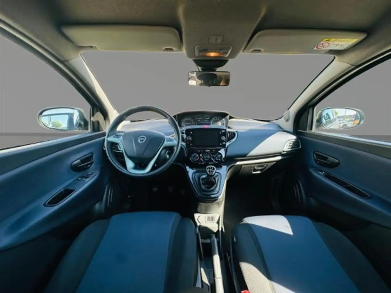 Lancia Ypsilon 1.0 FireFly 70cv Hybrid Platino, миниатюра 10