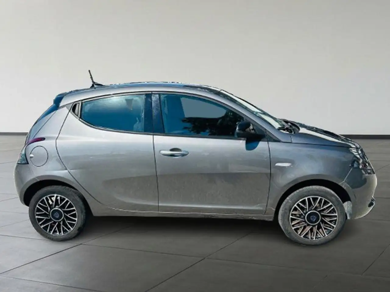 Lancia Ypsilon 1.0 FireFly 70cv Hybrid Platino, миниатюра 6