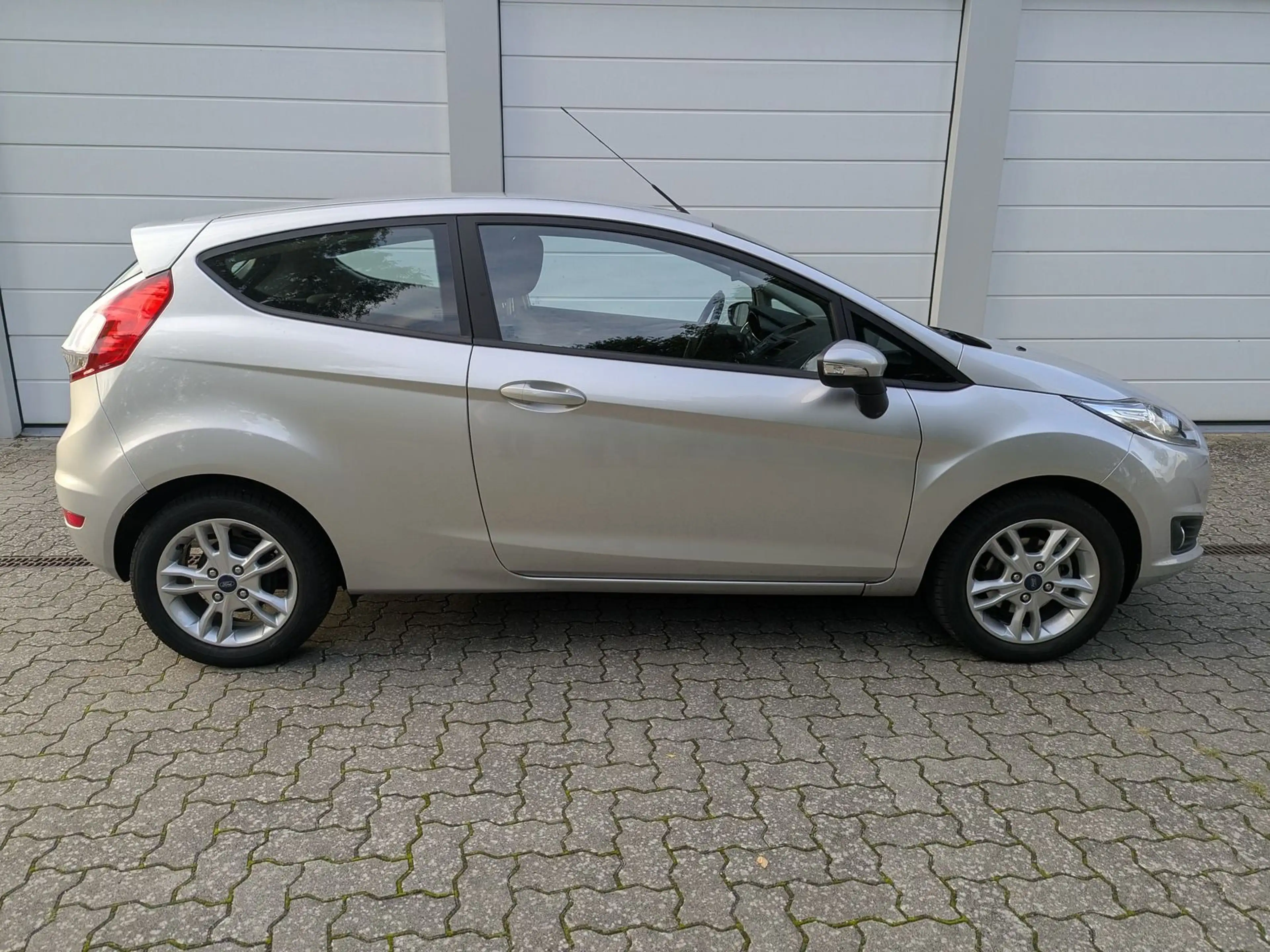 Ford Fiesta Celebration***1 Hand***Orig.13.251 Km*** — photo 3
