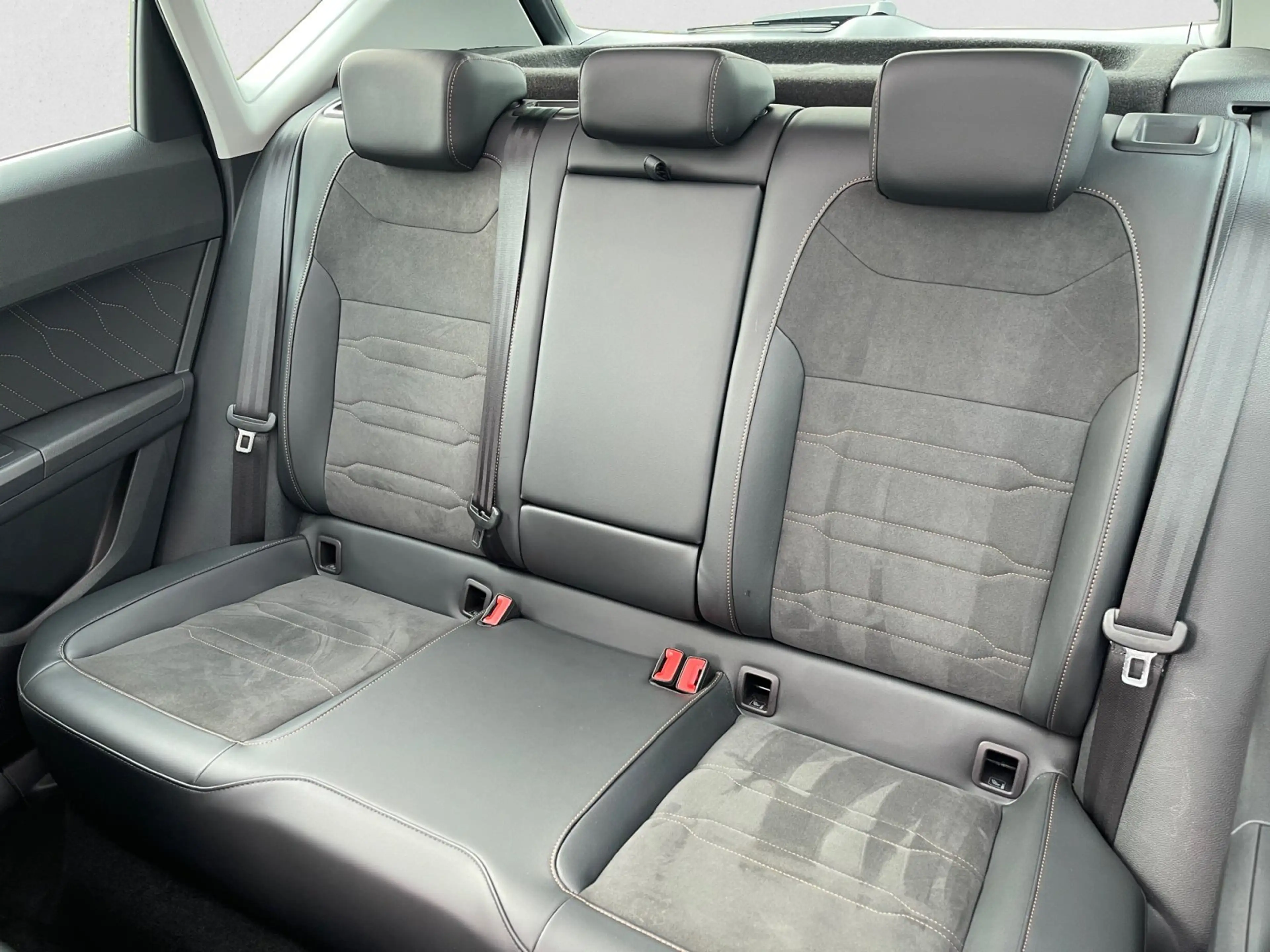 CUPRA Ateca TSI DSG|5 J. GARANTIE|AHK|PANO|el.HECK|NAV — photo 10