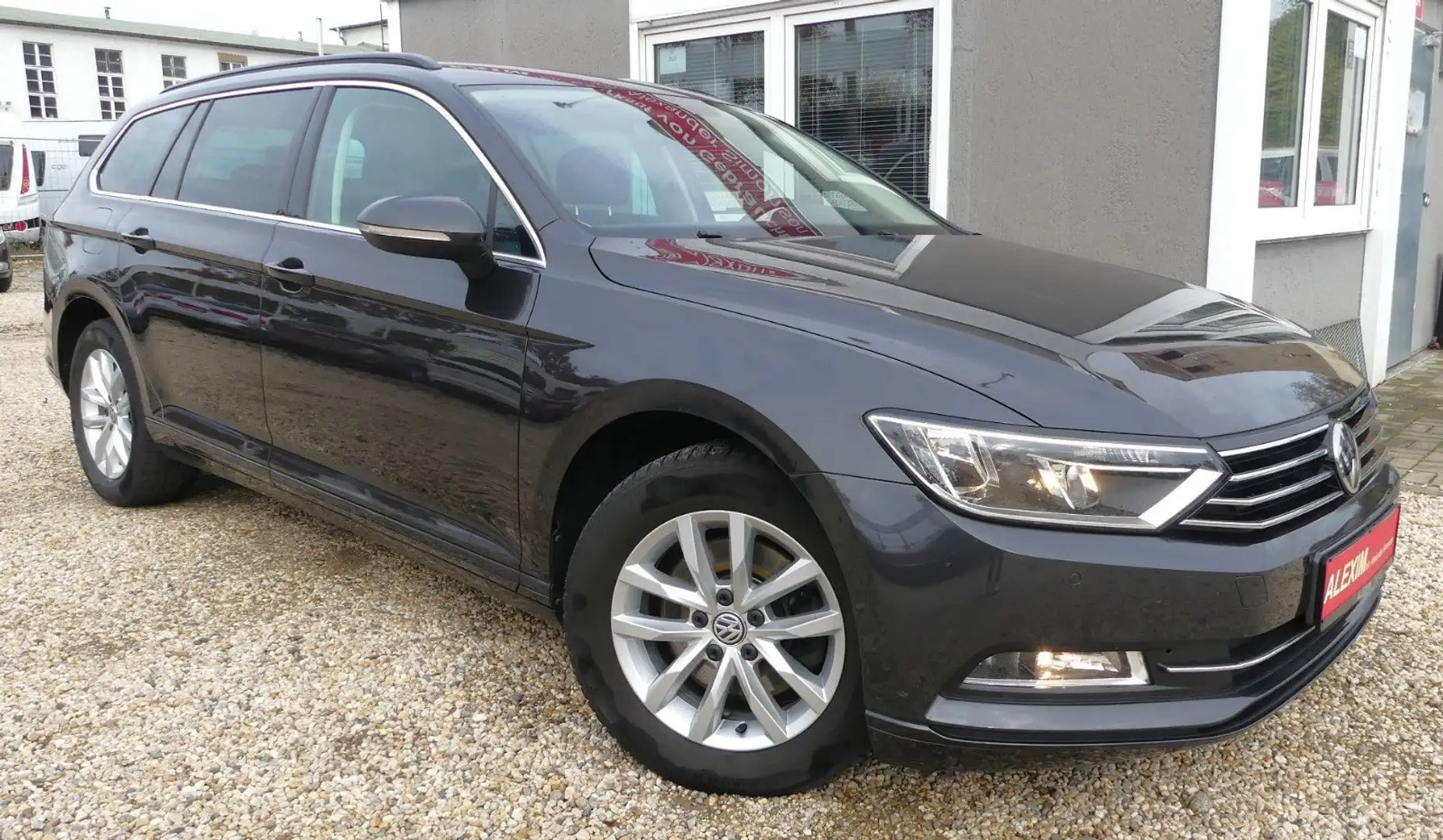 Volkswagen Passat Variant /AHK/ACC/Temp/3ZonenClima/Navi Grau - 2