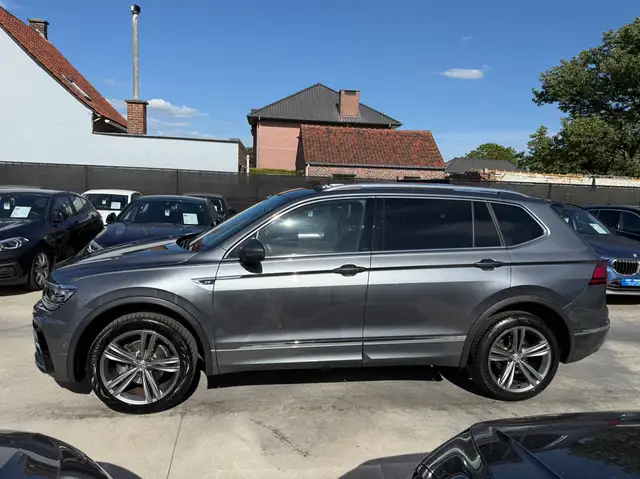 Volkswagen Tiguan Allspace view 8