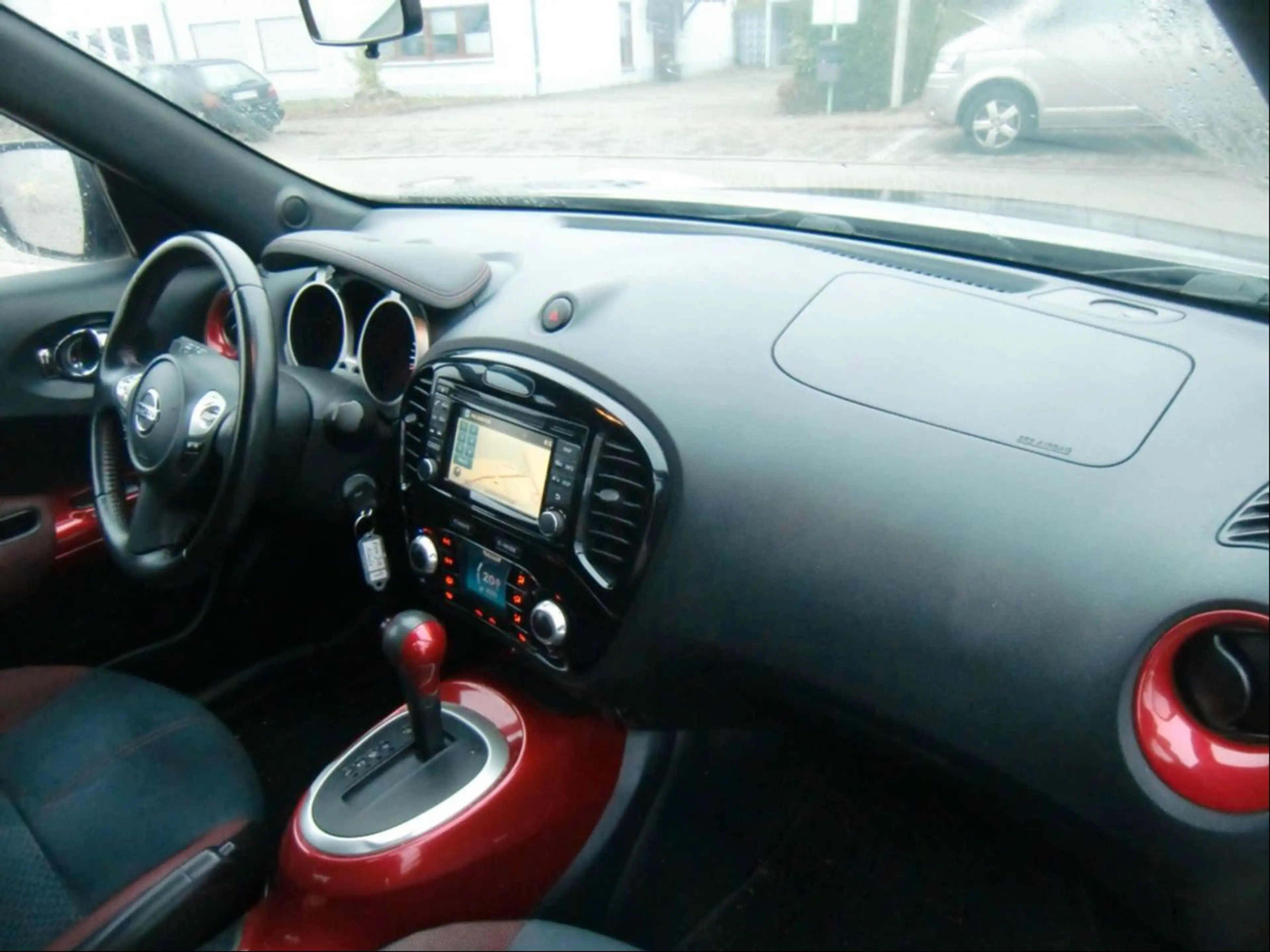 Nissan Juke /Automatik/Panoramadach/Navi/Tempomat — photo 9