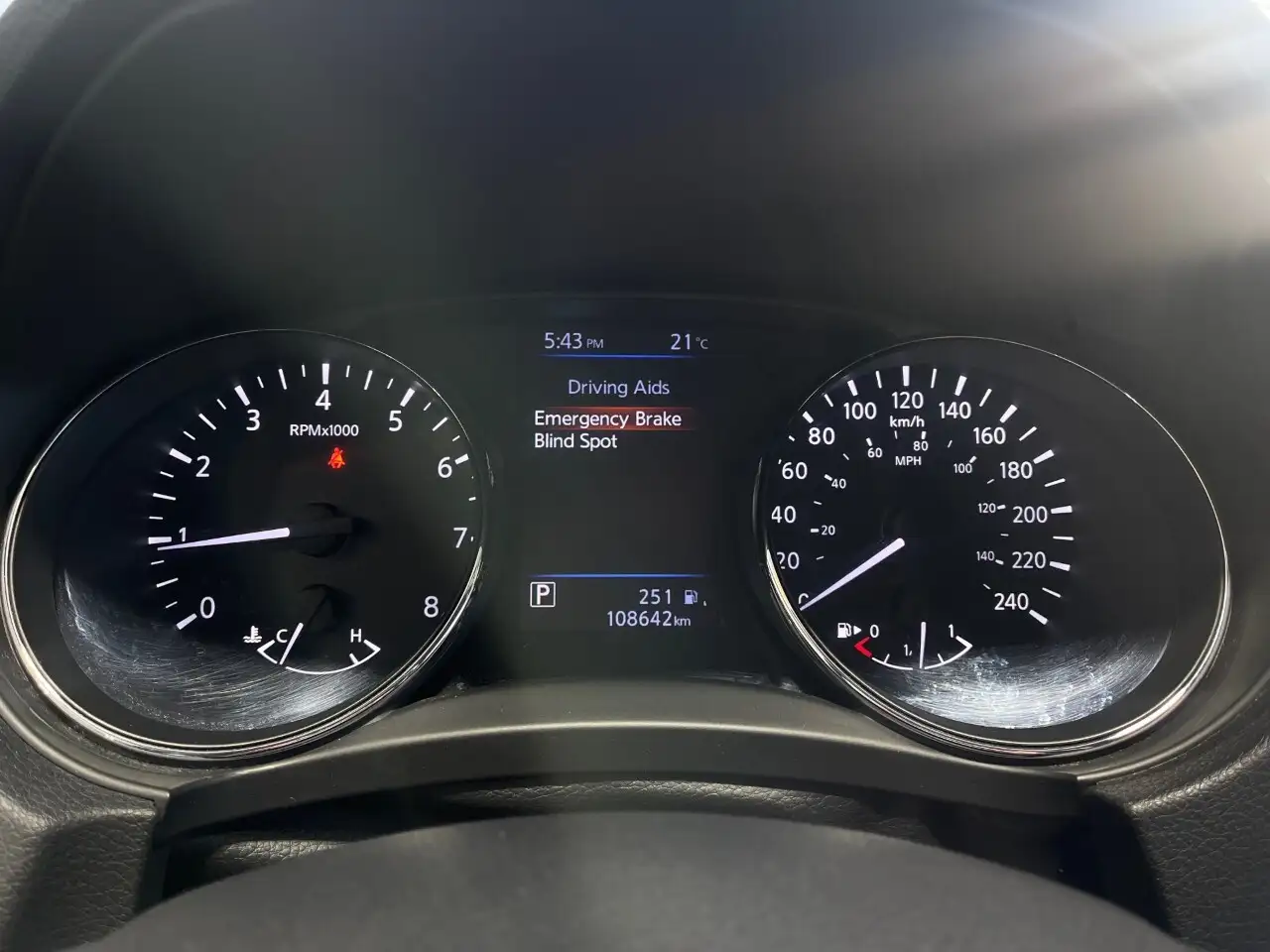 Nissan Rogue снимка Nissan Rogue