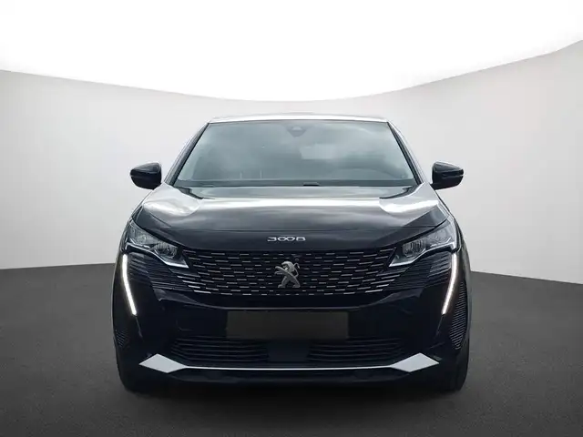 Peugeot 3008 view 2