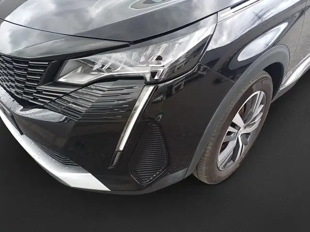 Peugeot 3008 view 9