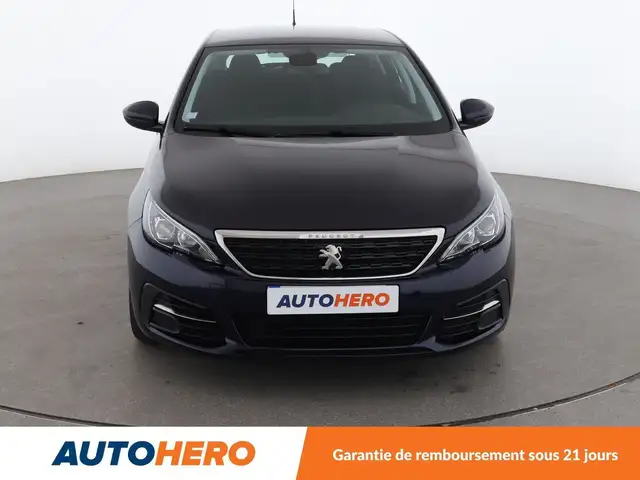 Peugeot 308 view 9