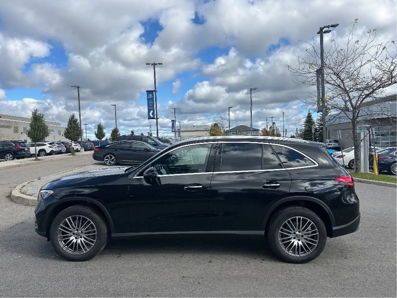 Mercedes-Benz GLC снимка Mercedes-Benz GLC