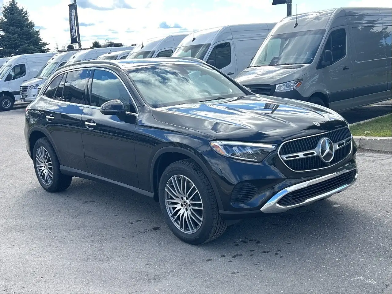 Mercedes-Benz GLC снимка Mercedes-Benz GLC