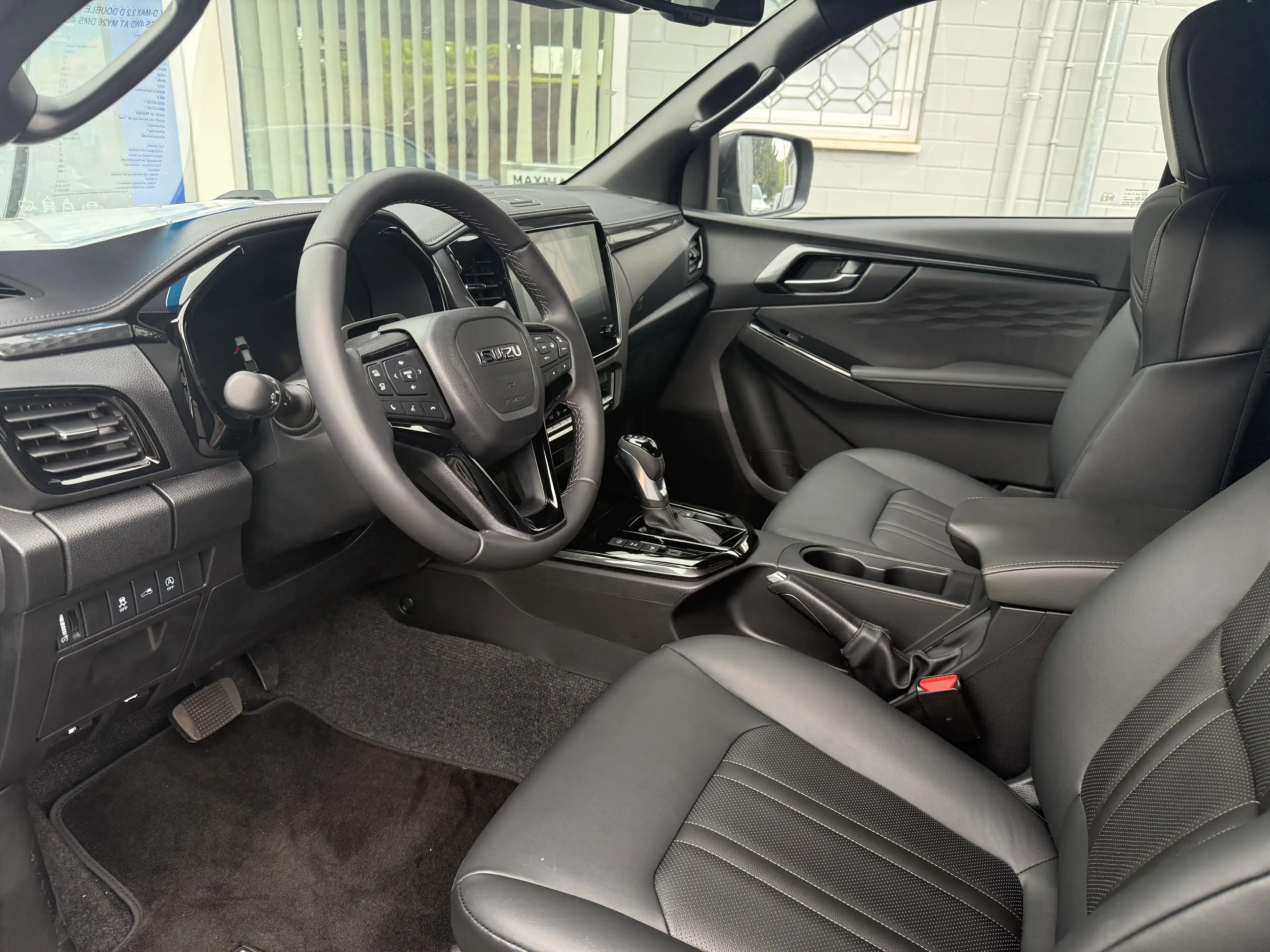 Isuzu D-Max D-Max Double Cab 4WD Autm. V-Cross — photo 5