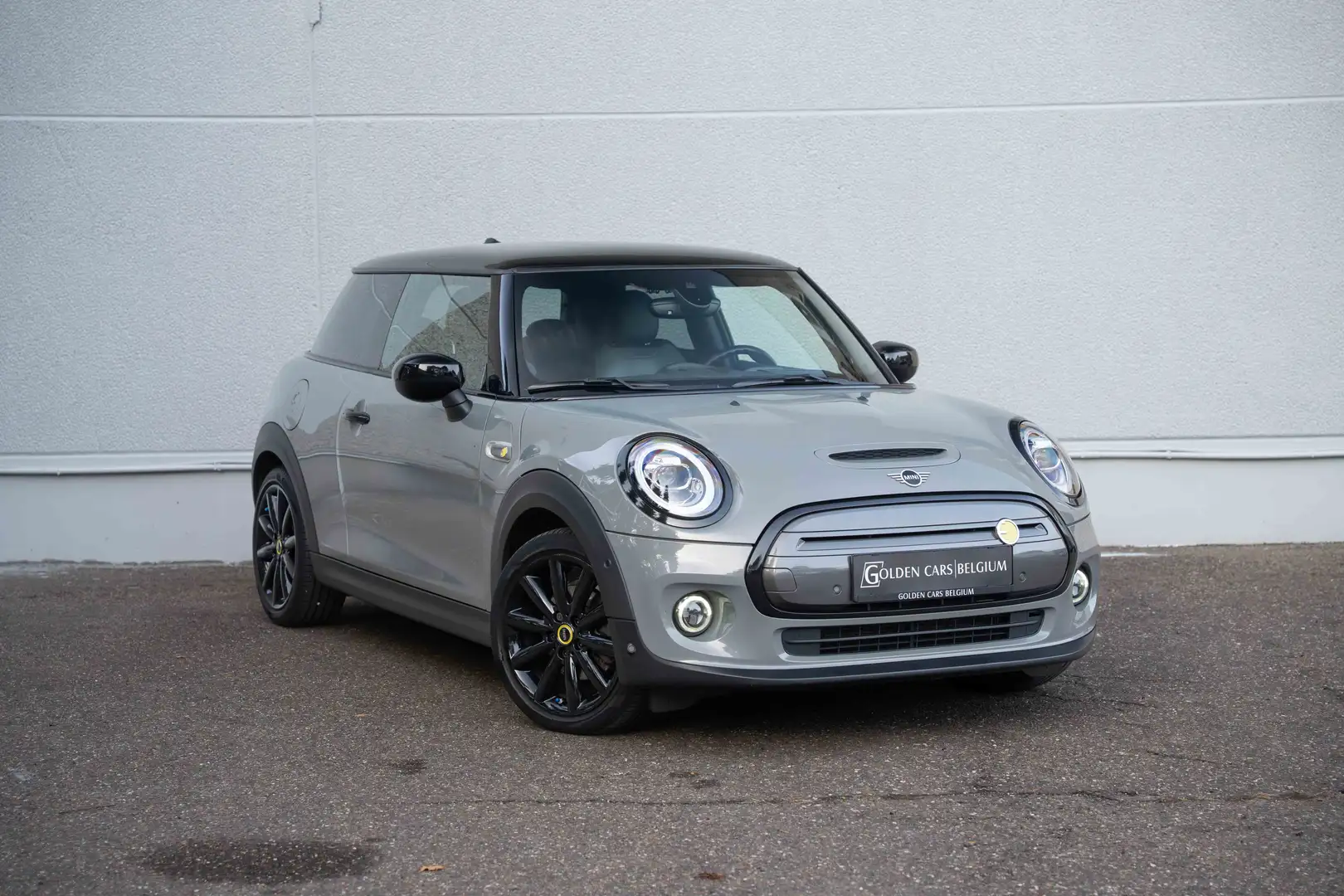 MINI Cooper SE LED/H&K/HUD/CAMERA/DIGITALCOCKPIT/DAB+/CARPLAY Gris - 2