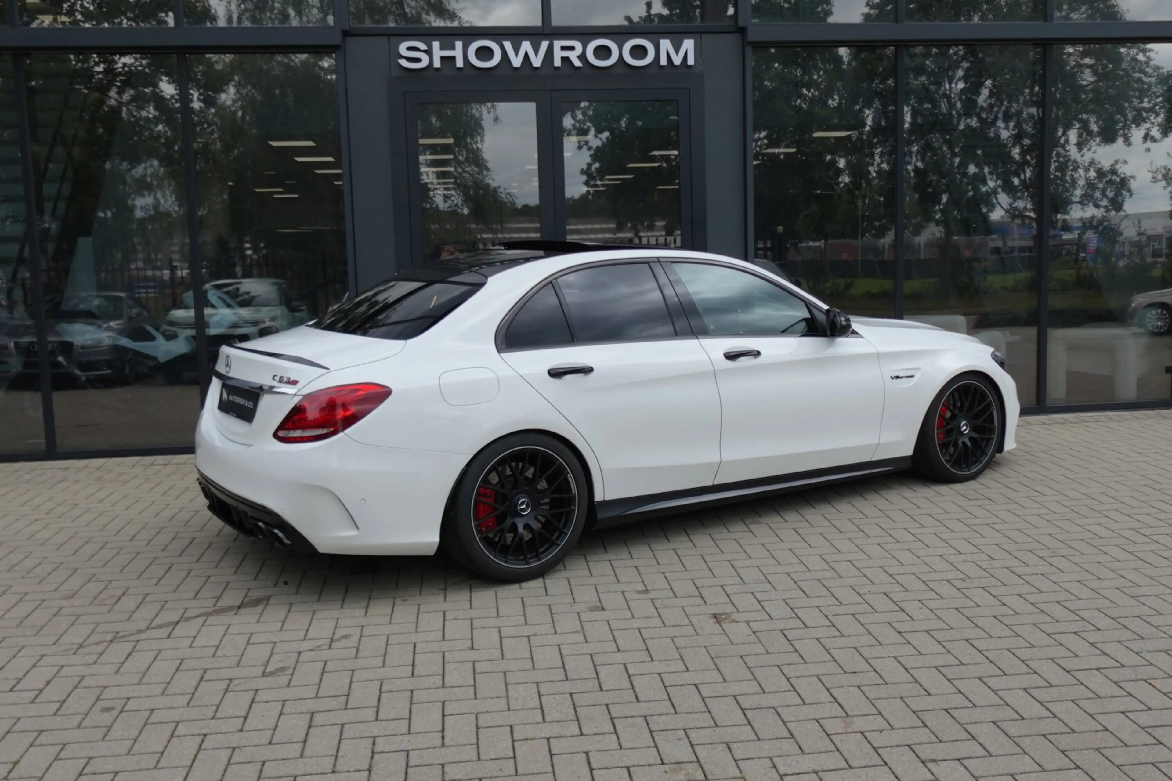 Mercedes-Benz C 63 AMG S Edition 1 PANO 360 CAM SFEER — photo 14