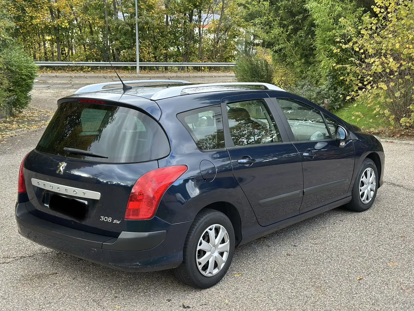 Peugeot 308 308 SW 1.6 HDi 110ch FAP BVM6 BLUE LION Confort Pack - 2