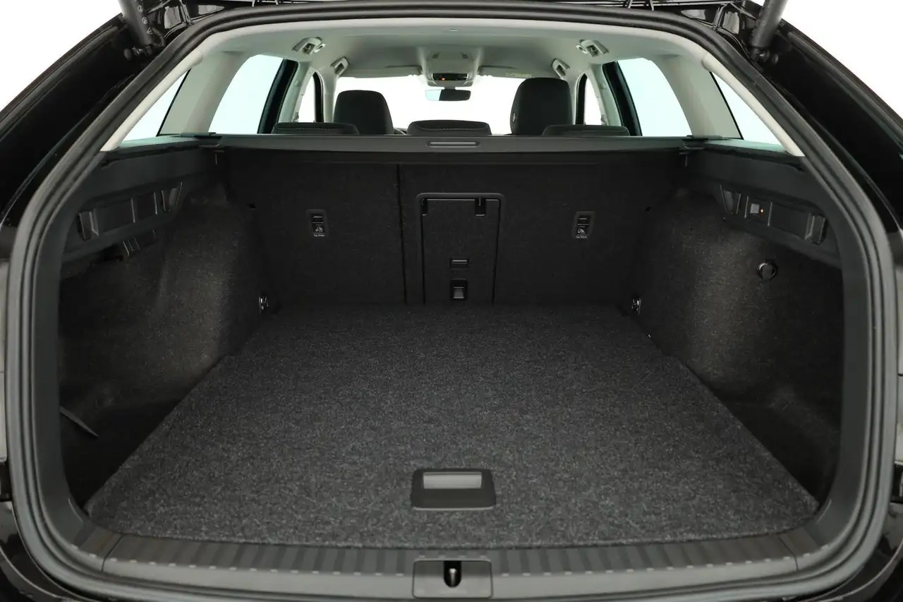 Skoda Octavia 2026 — фото 12