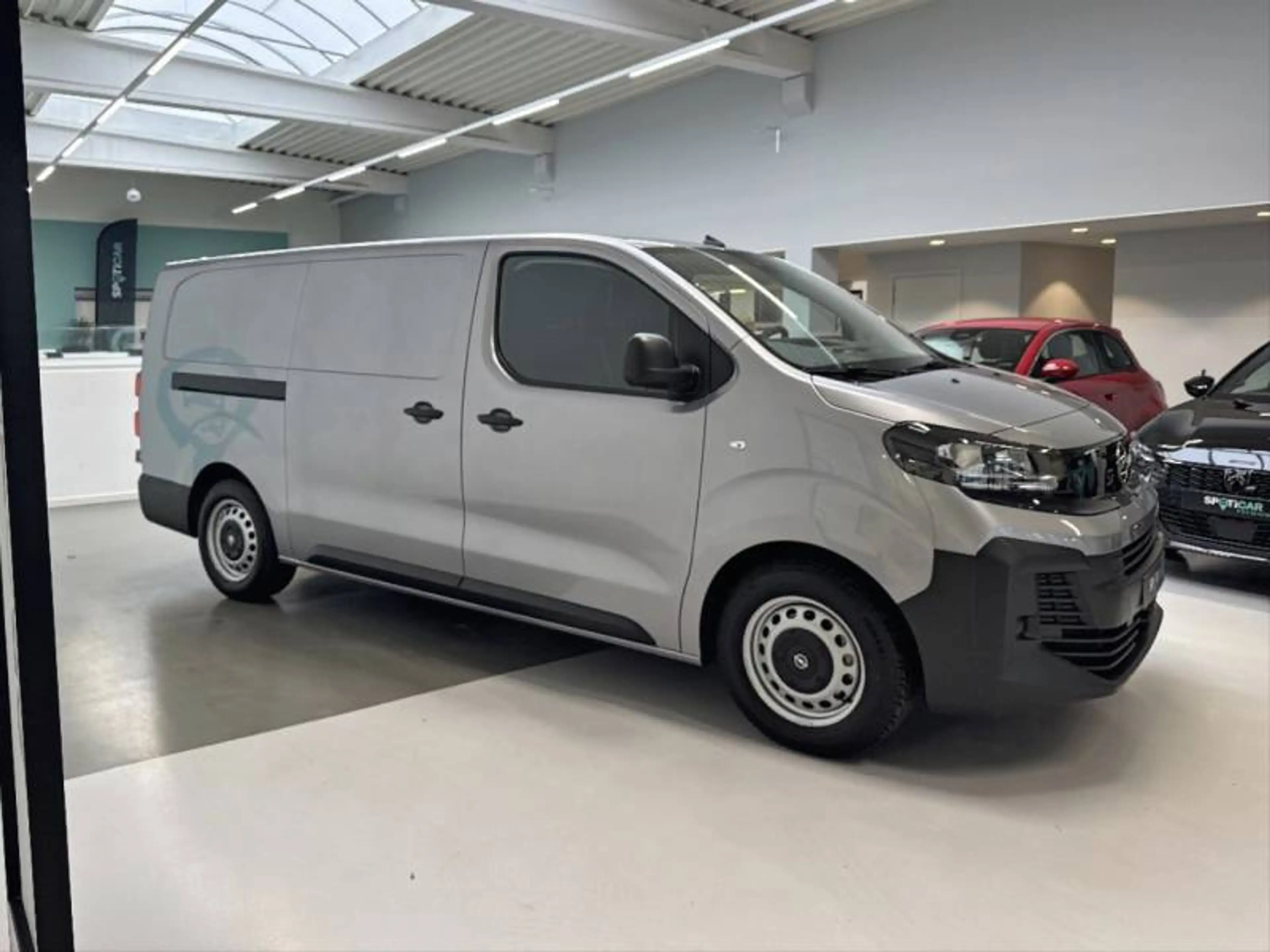 Opel Vivaro 3 Electric L3H1 75kWh 136 - — photo 4