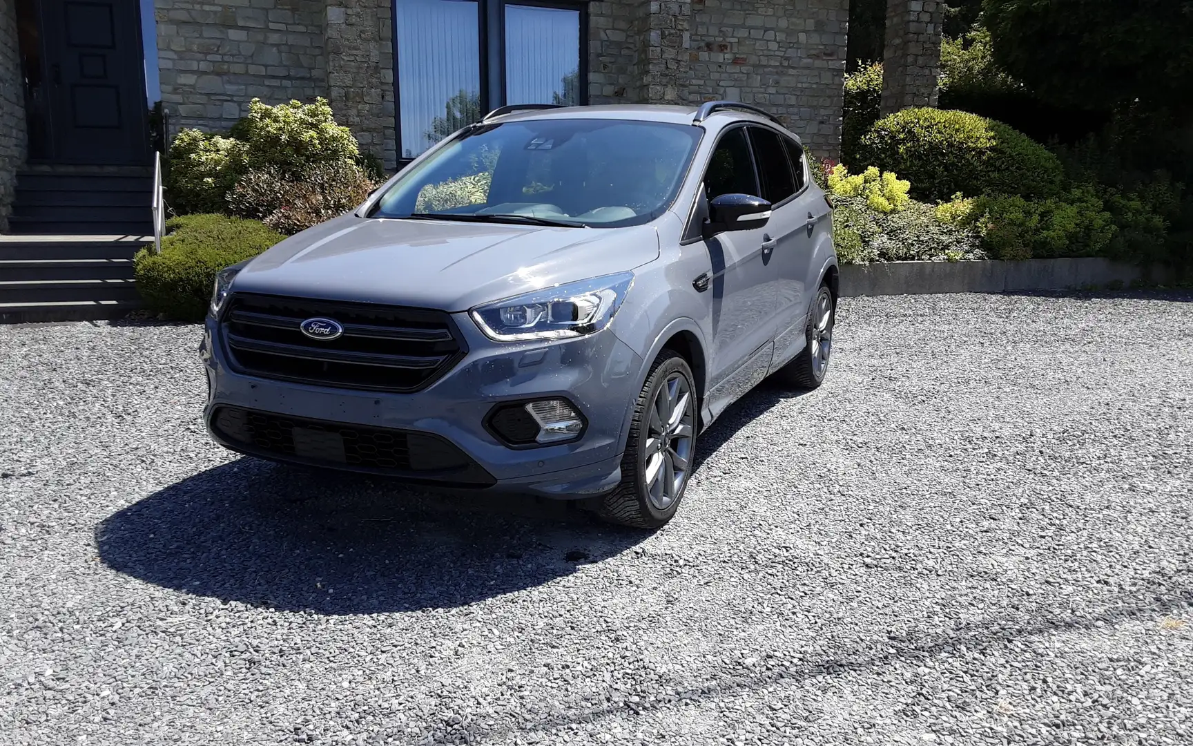 Ford Kuga ST Line Gris - 1