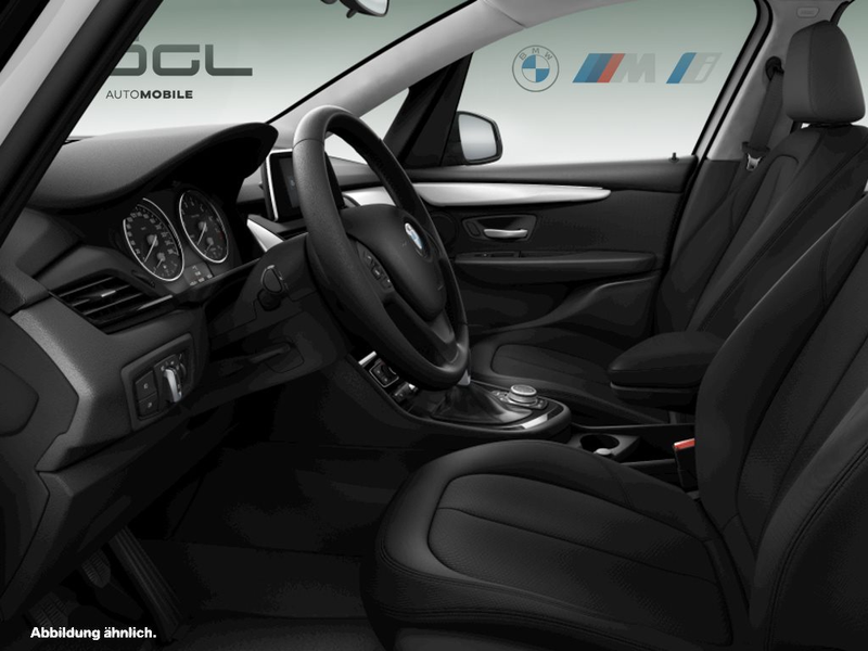 BMW 218 i Active Tourer — photo 3