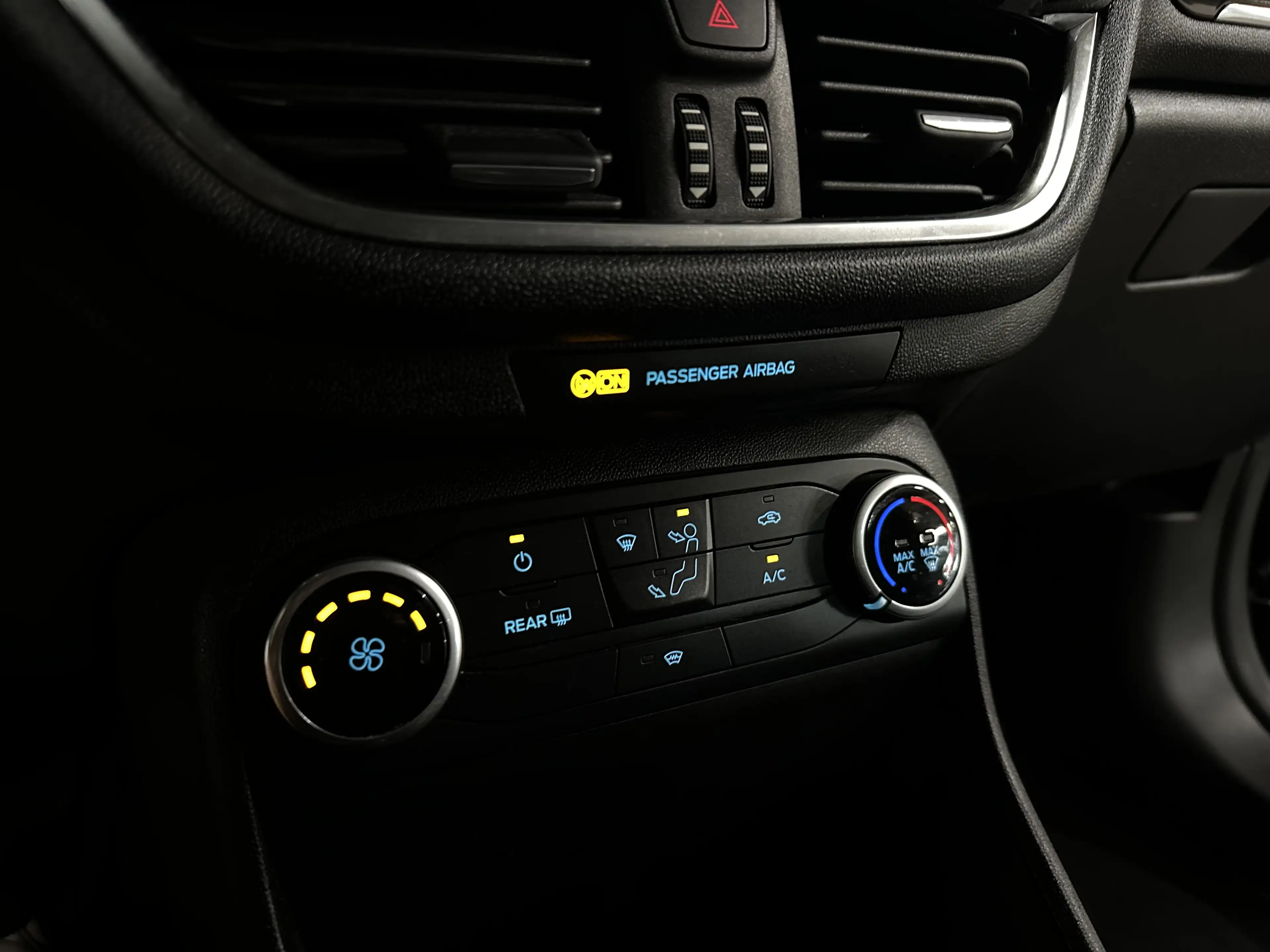 Ford Fiesta 1.1 | Trend 5-Drs | Airco | Cruise | Navi | Carpla — photo 17