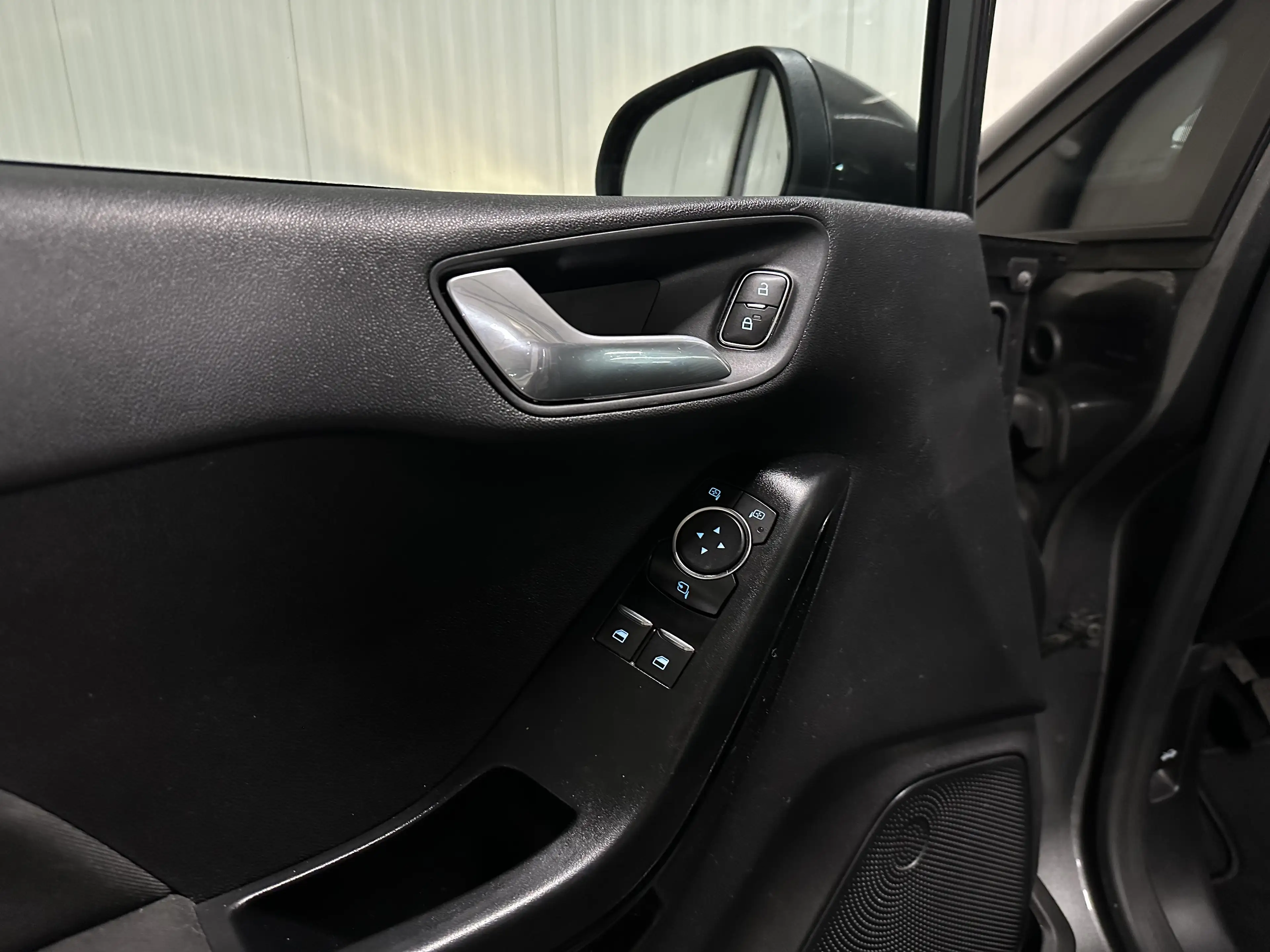 Ford Fiesta 1.1 | Trend 5-Drs | Airco | Cruise | Navi | Carpla — photo 22
