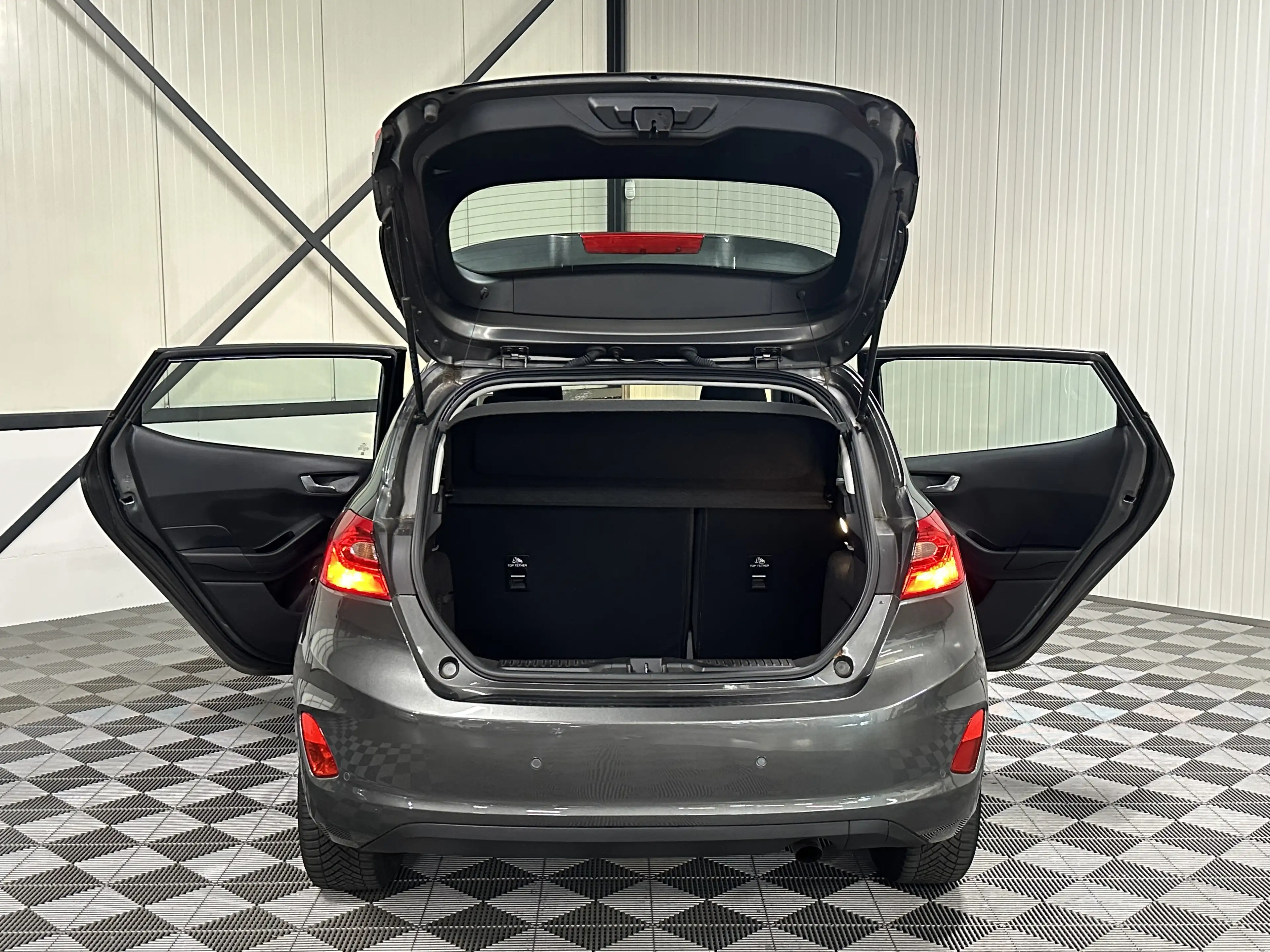 Ford Fiesta 1.1 | Trend 5-Drs | Airco | Cruise | Navi | Carpla — photo 6