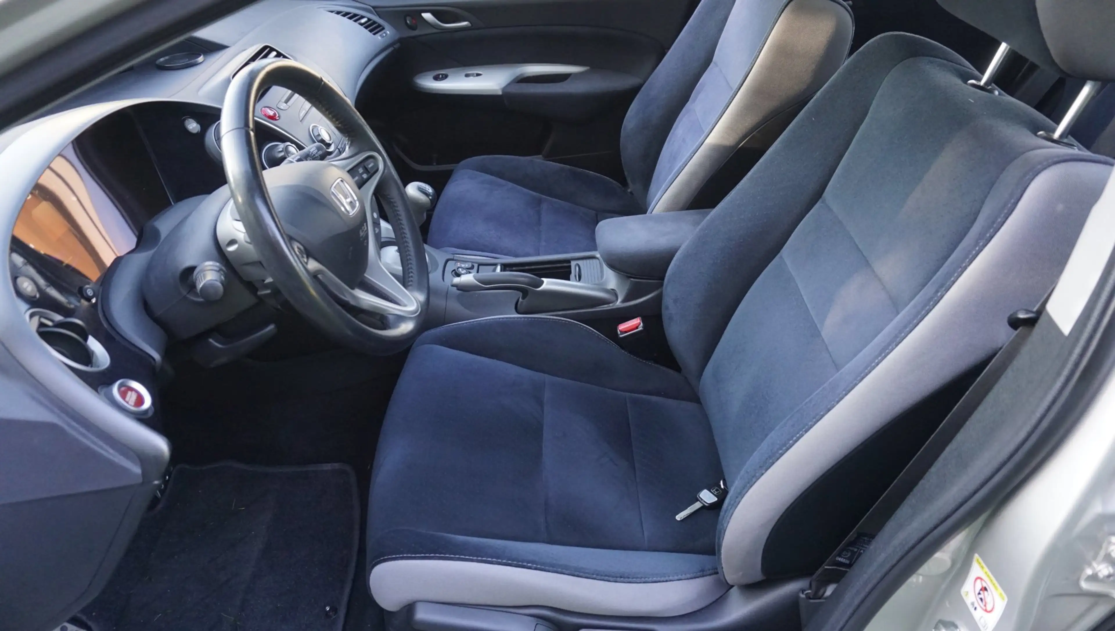 Honda Civic 1.8 Executive 68199 KM — photo 10