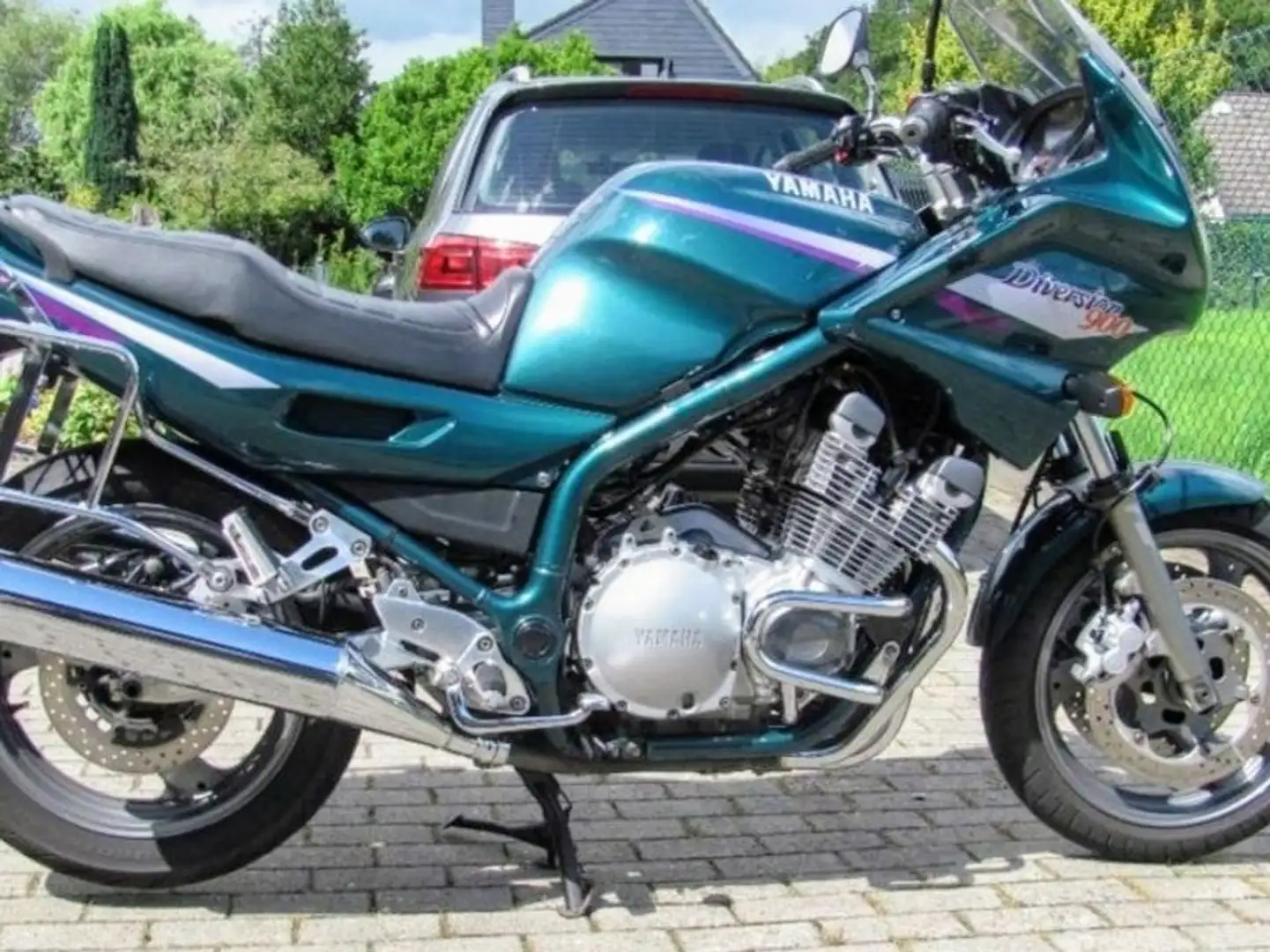 Yamaha XJ 900 Diversion Verde - 1