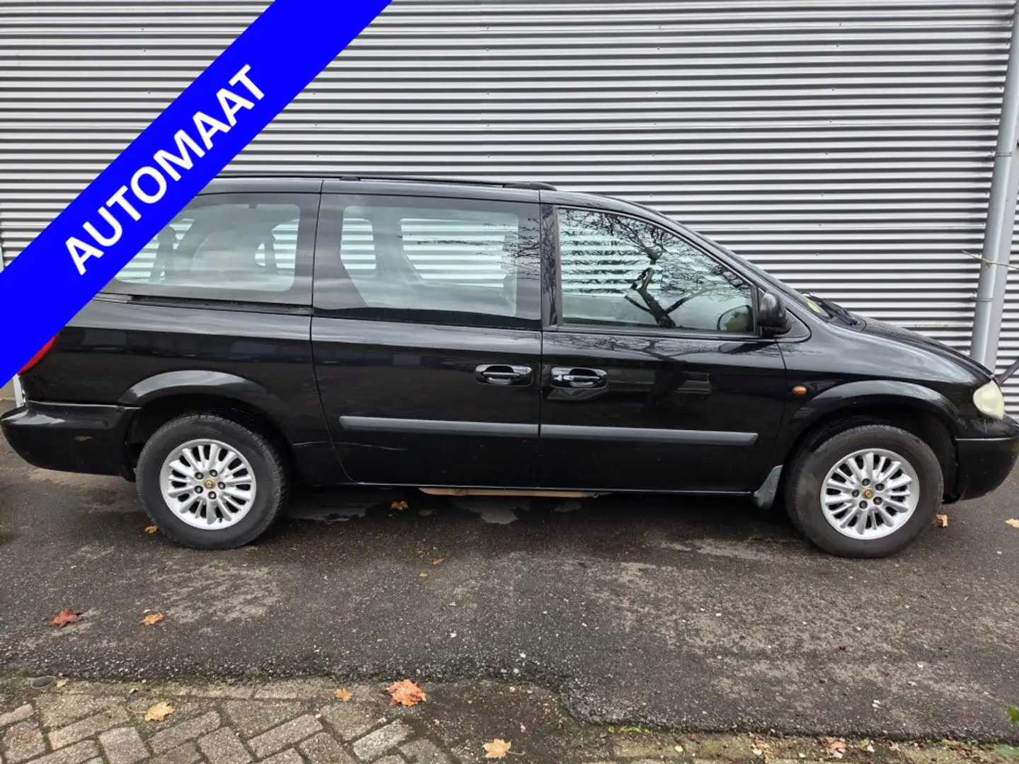 Chrysler Grand Voyager 3.3i V6 SE Luxe Noir - 1