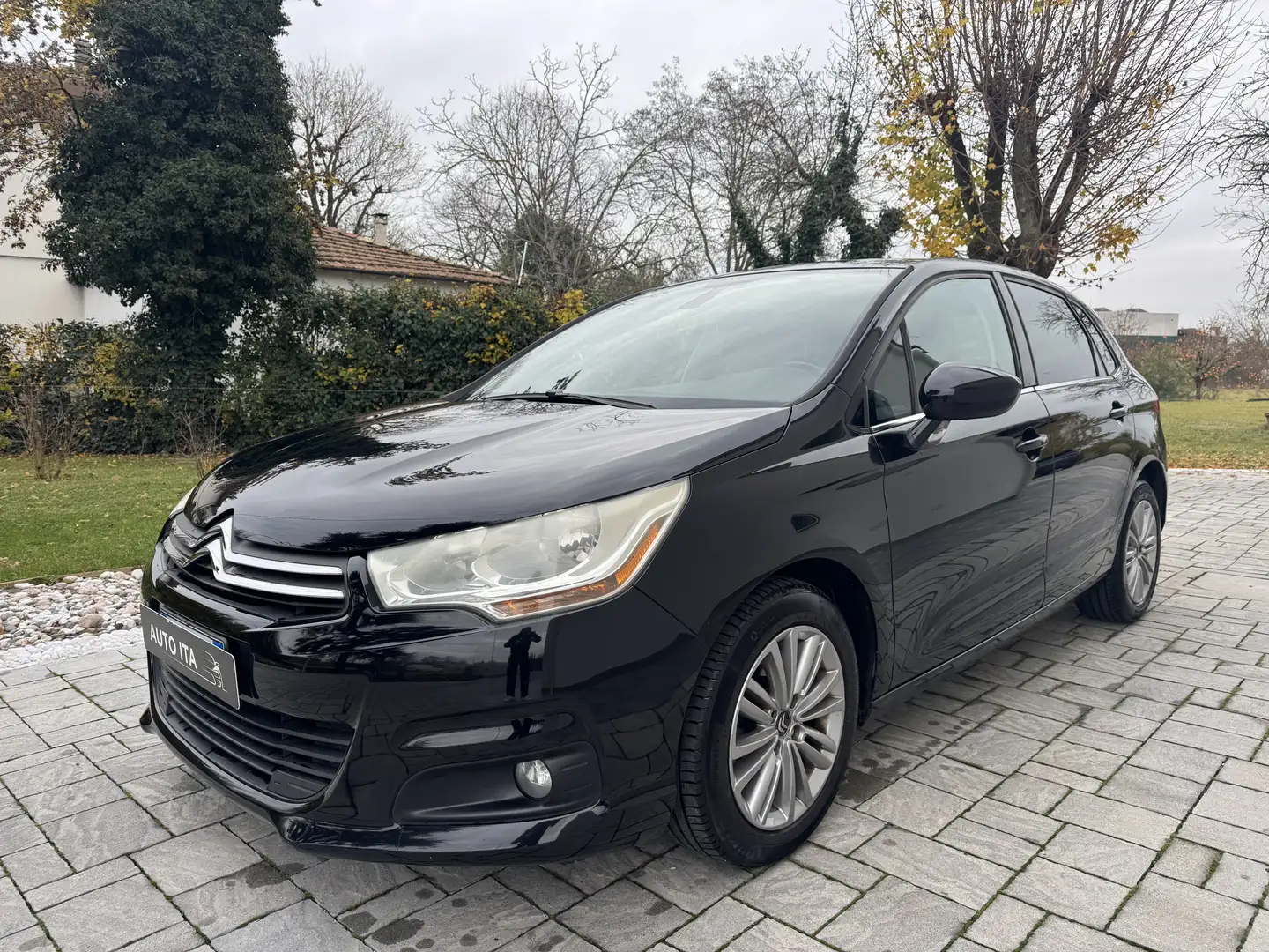Citroen C4 C4 II 1.6 hdi Seduction OK NEOPATENTATI Nero - 2