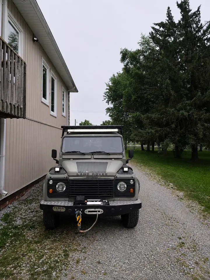  Rover Defender
