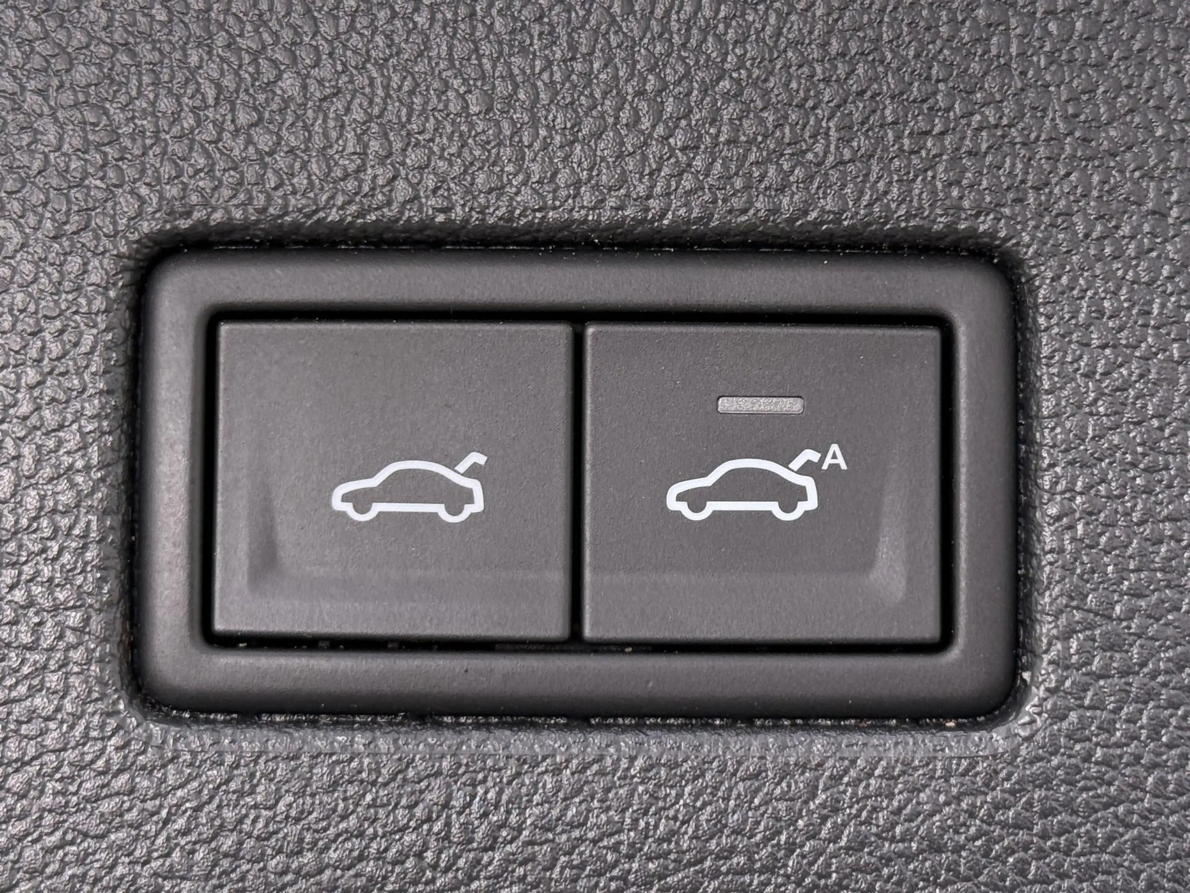 Volkswagen Touareg 3.0 TSi eHybrid 4MOTION R Edition | Pano dak | Tre — photo 9