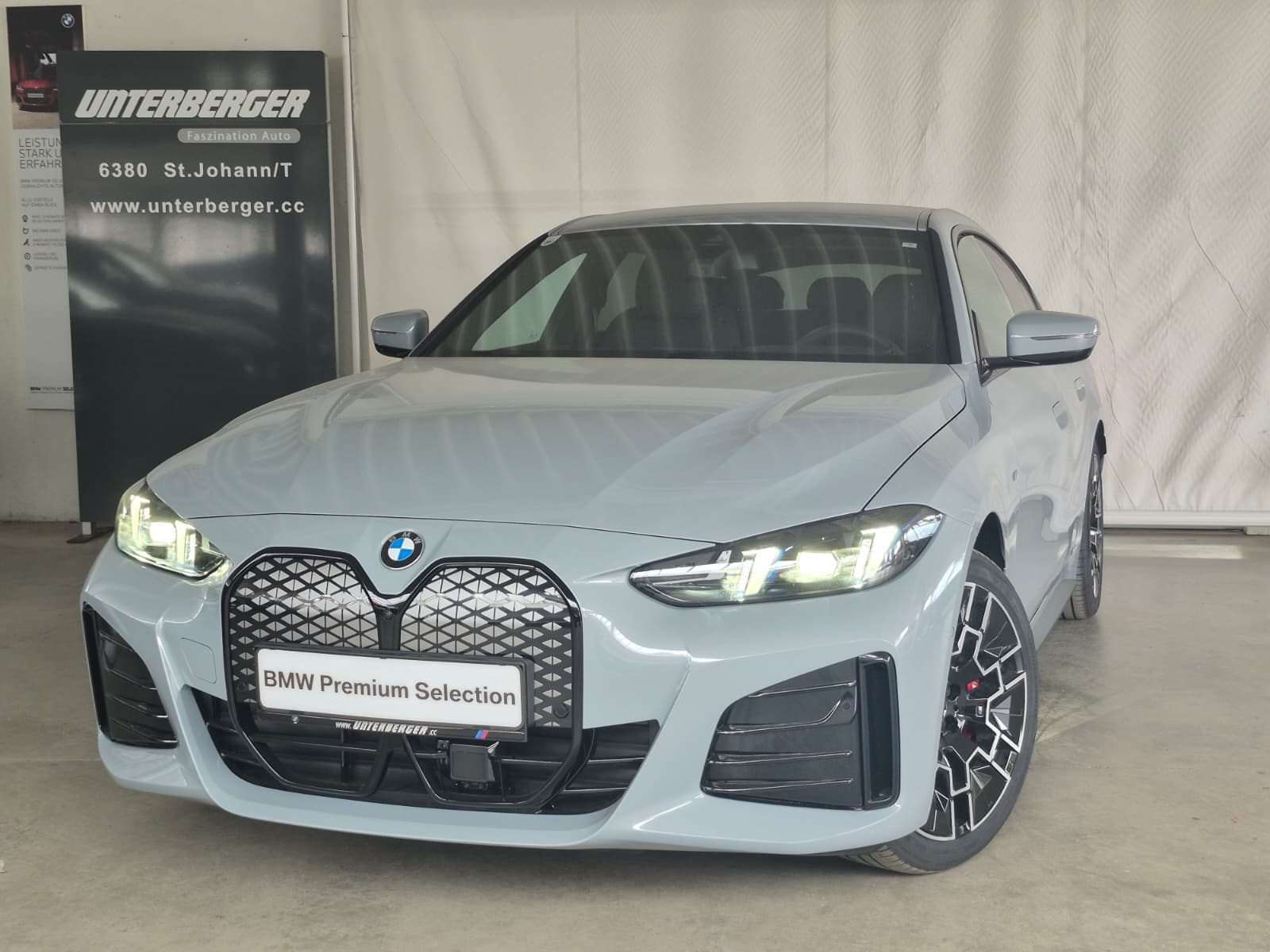 BMW i4