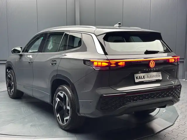 Volkswagen Tayron view 3