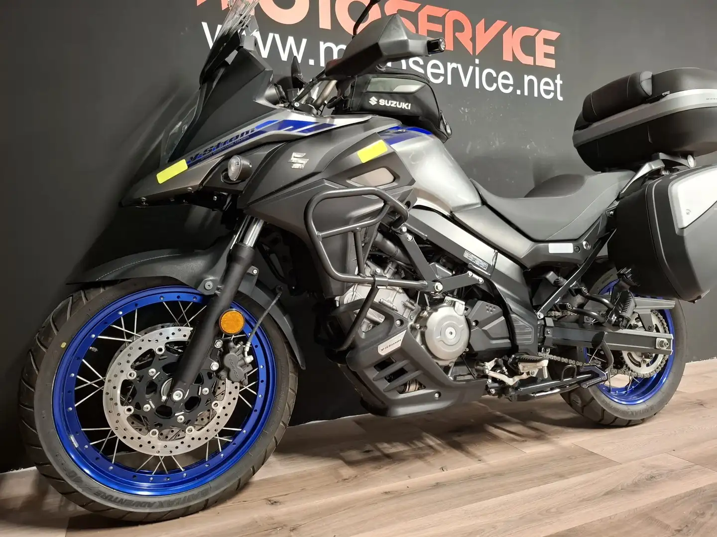 Suzuki V-Strom 650 XT Grigio - 2