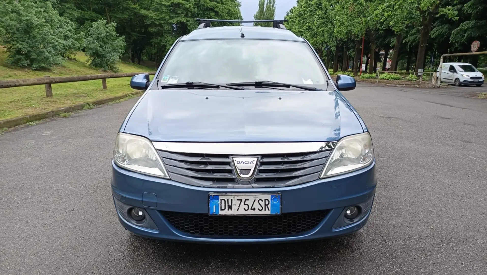 Dacia Logan Logan MCV 1.6 90CV 7 posti Ambiance Gris - 2