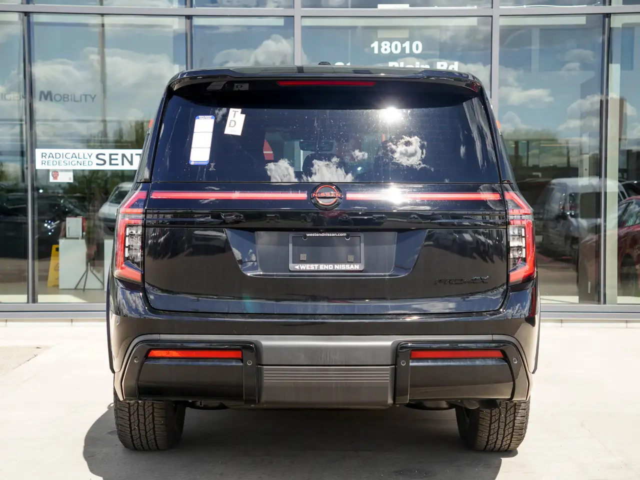 Nissan Armada снимка Nissan Armada