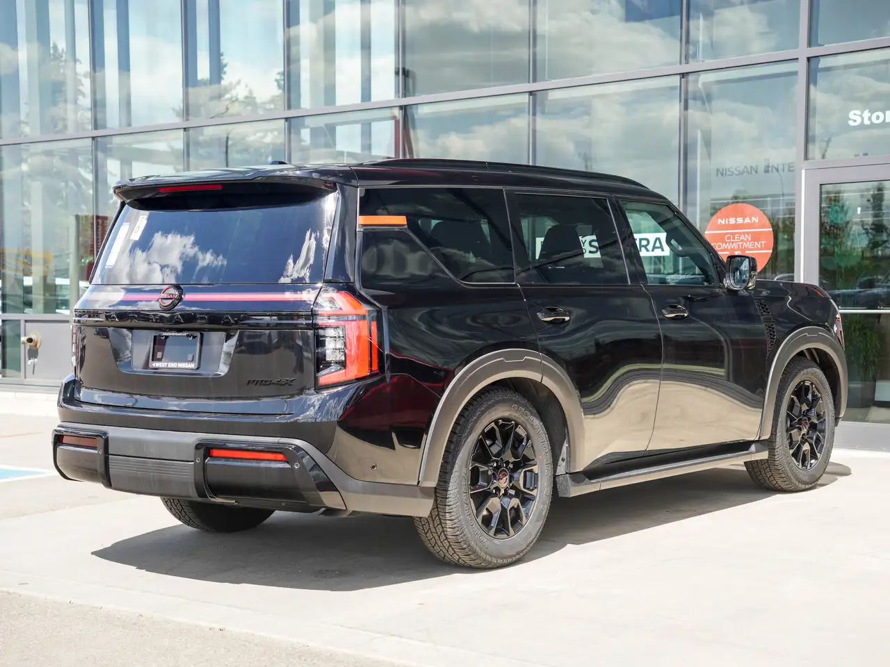 Nissan Armada снимка Nissan Armada