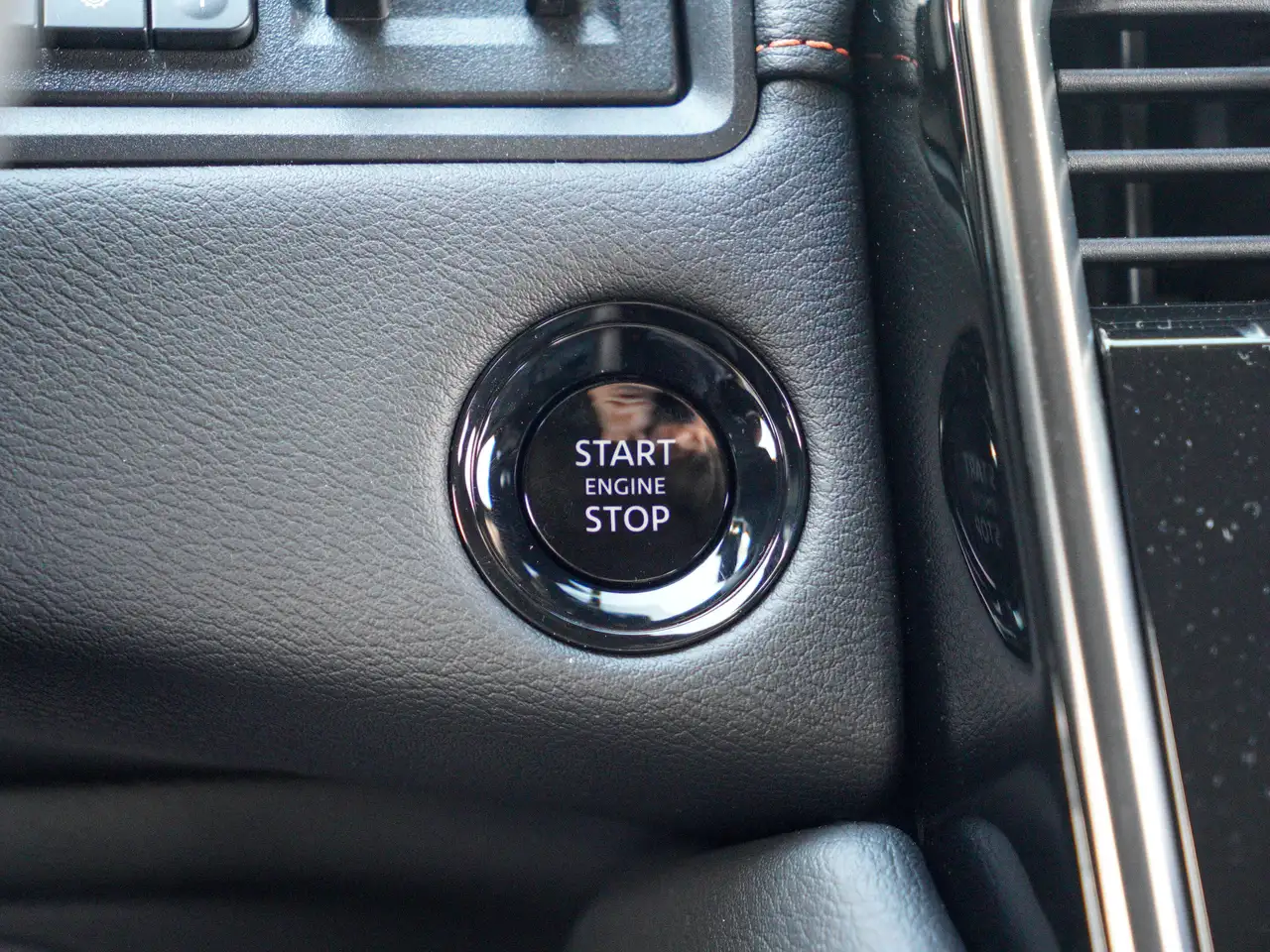 Nissan Armada снимка Nissan Armada