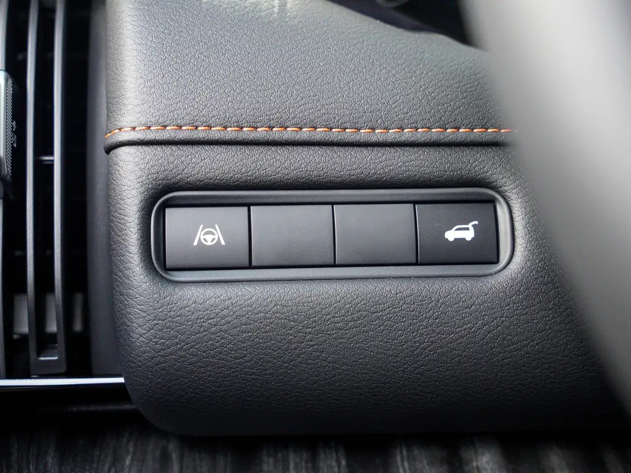 Nissan Armada снимка Nissan Armada