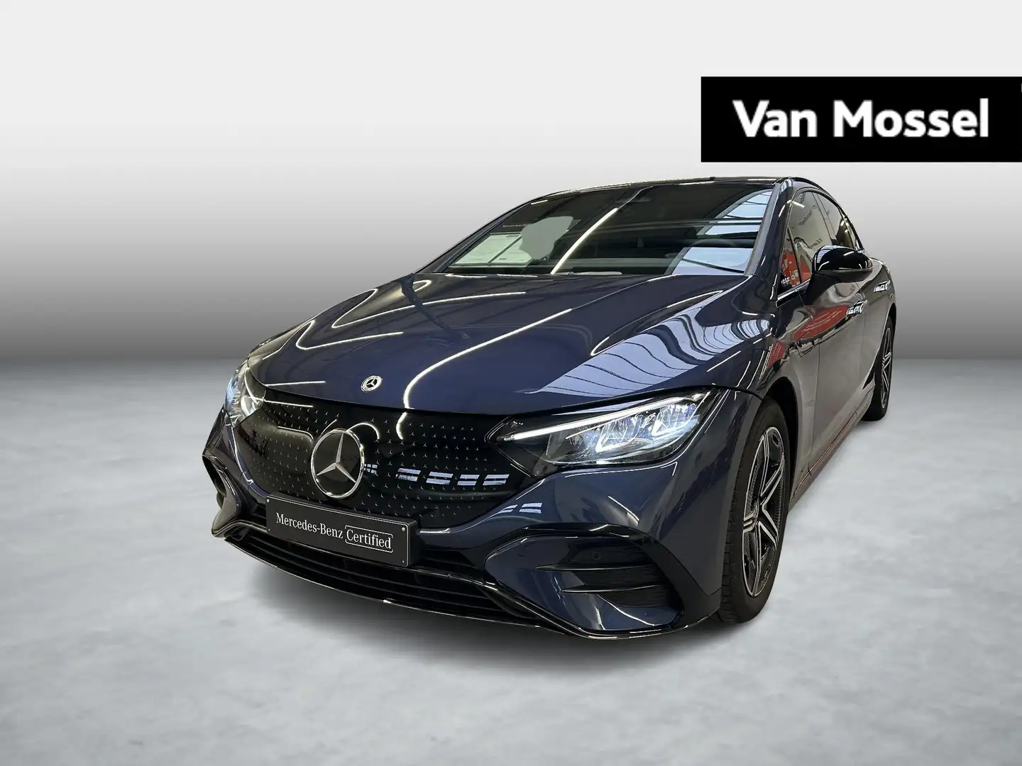 Mercedes-Benz EQE 300 AMG Line 89 kWh + NIGHTPACK + PTS + CAMERA + 5j MB Bleu - 1