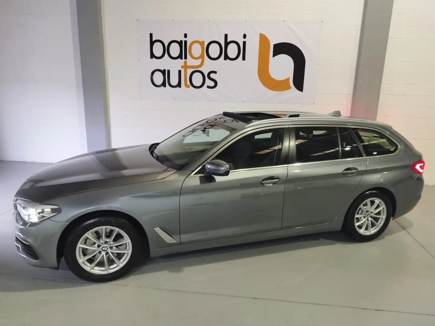 BMW 520 520dA Touring xDrive Gris - 2